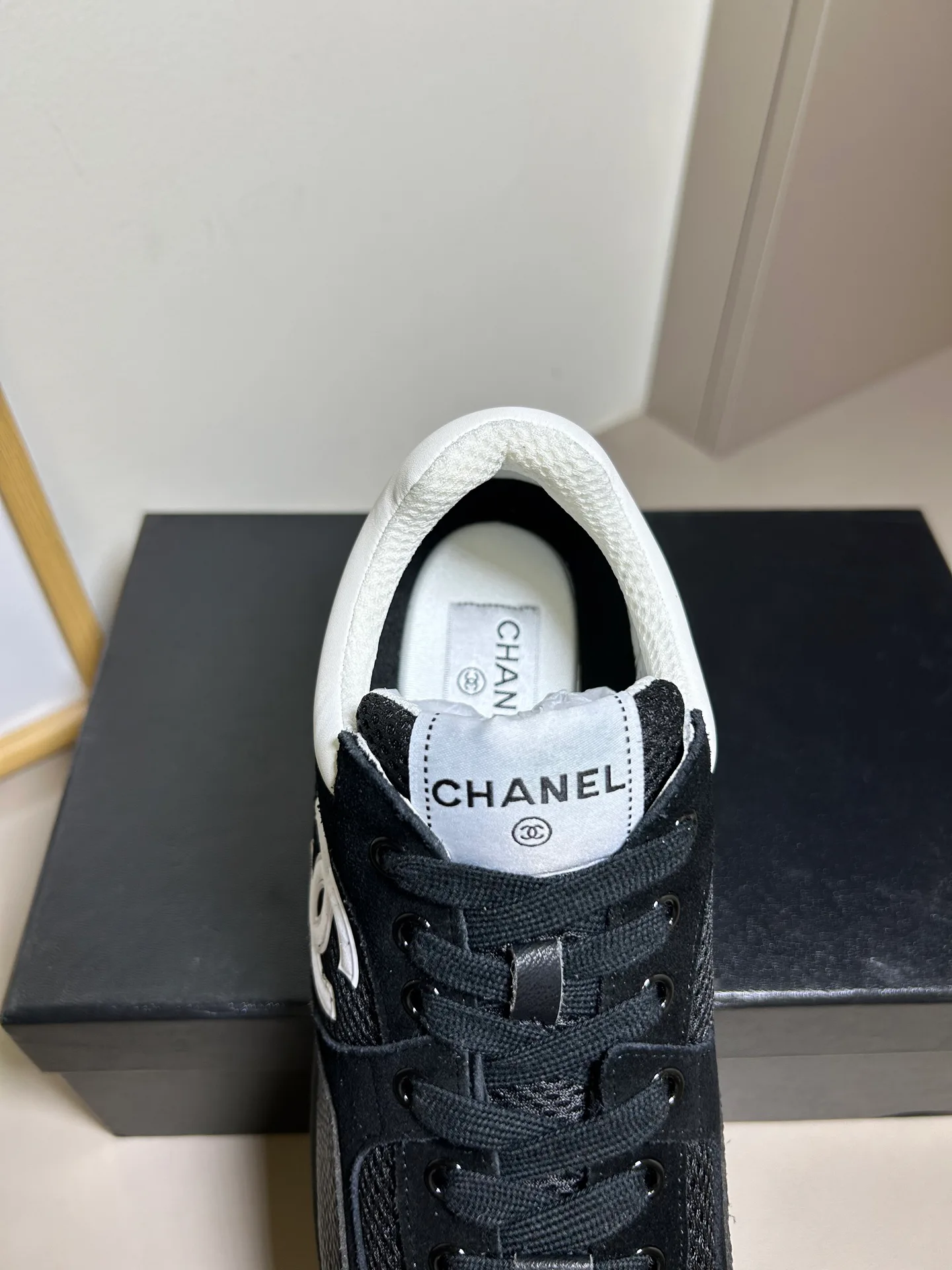 Women's Sneakers CHANEL 17954908