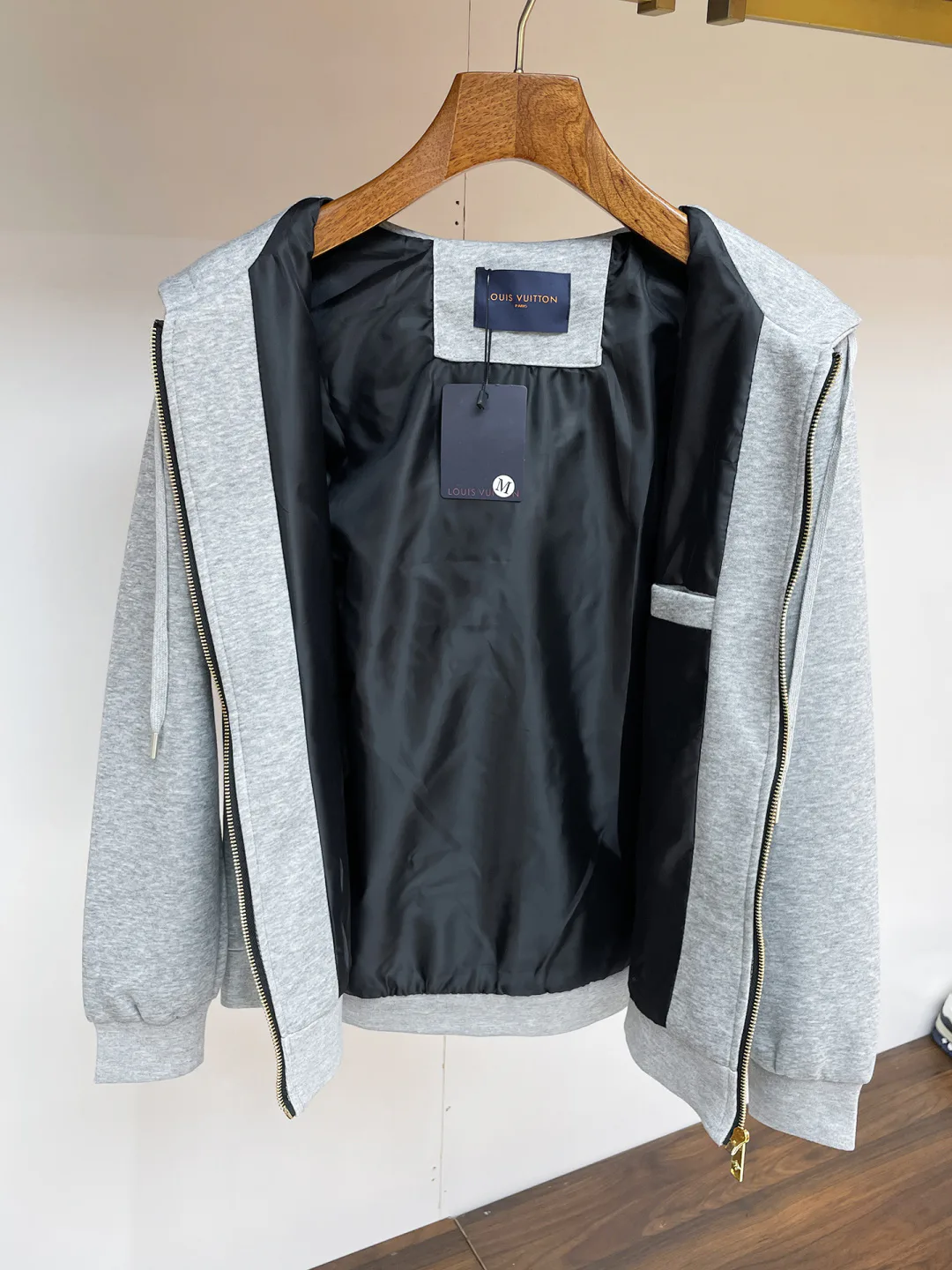 Men's Sweatshirts And Hoodies LOUIS VUITTON 18340429