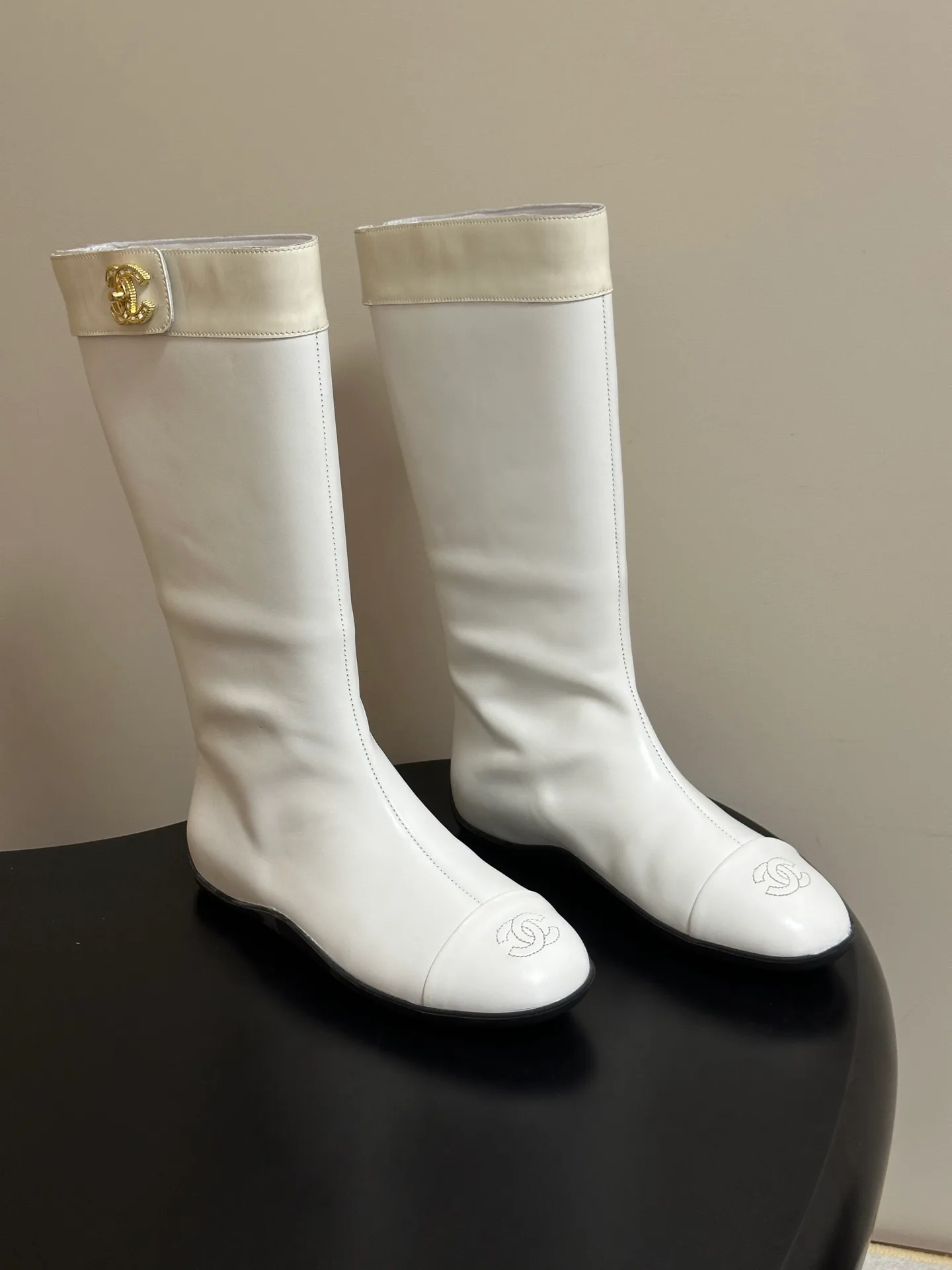 Women's Boots CHANEL 18543435