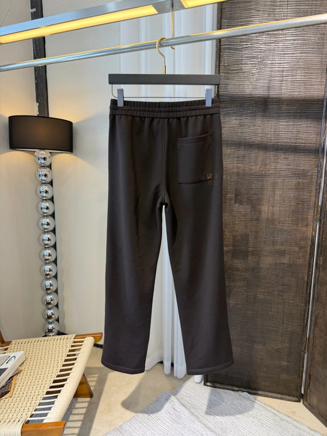 Women's Trousers LOEWE 18370497