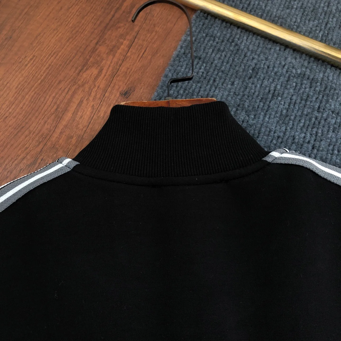 Куртки И Пуховики Мужские Prada 18589926