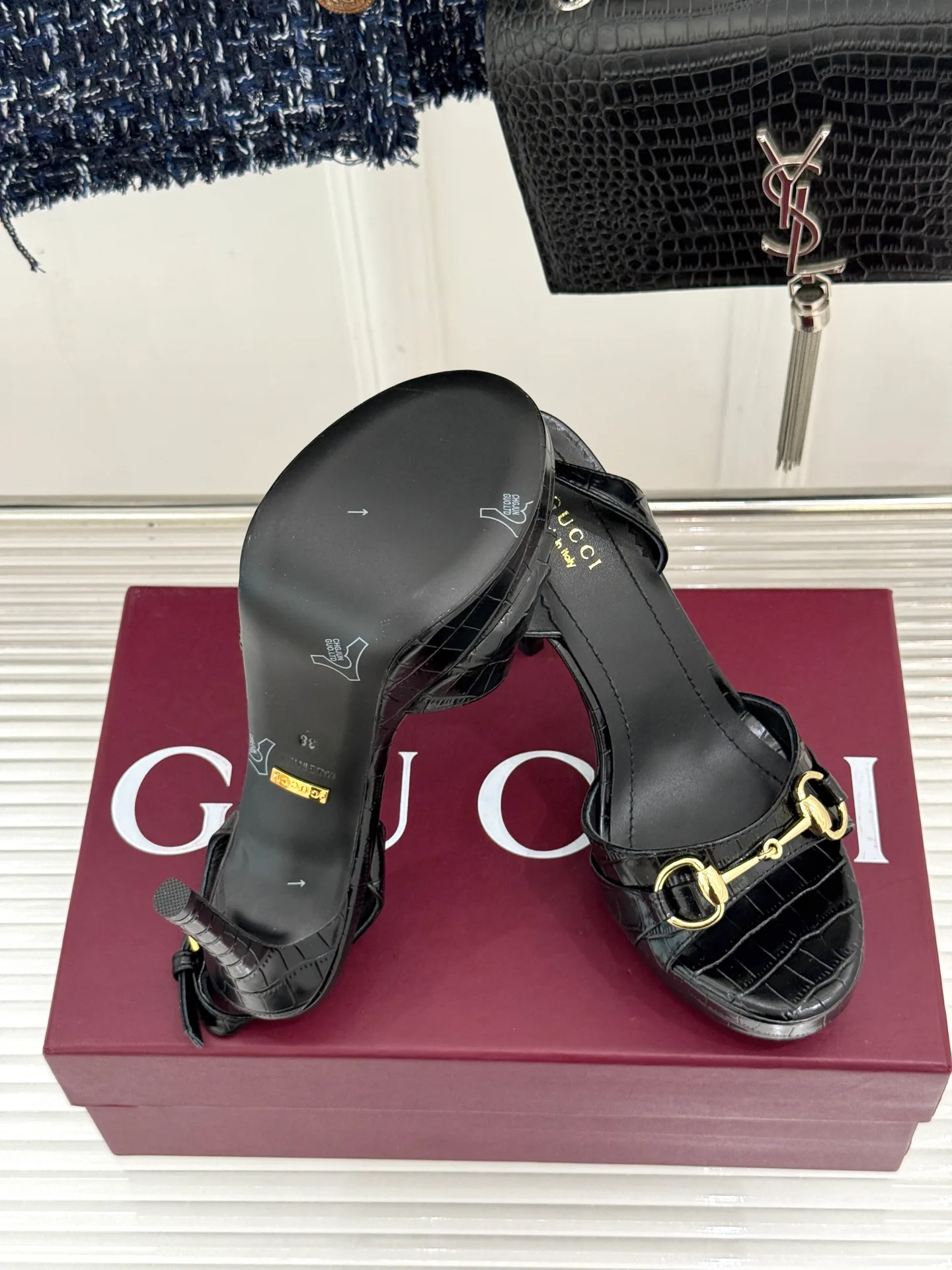 Women's Open-Toe Sandals GUCCI 17646532