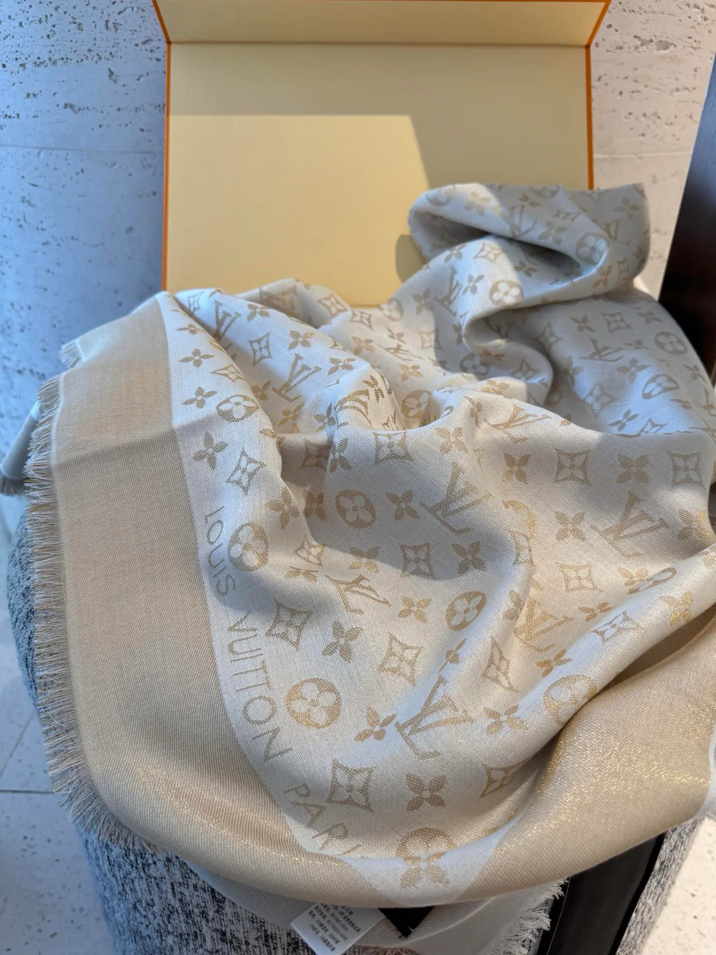 Scarves LOUIS VUITTON 17716547