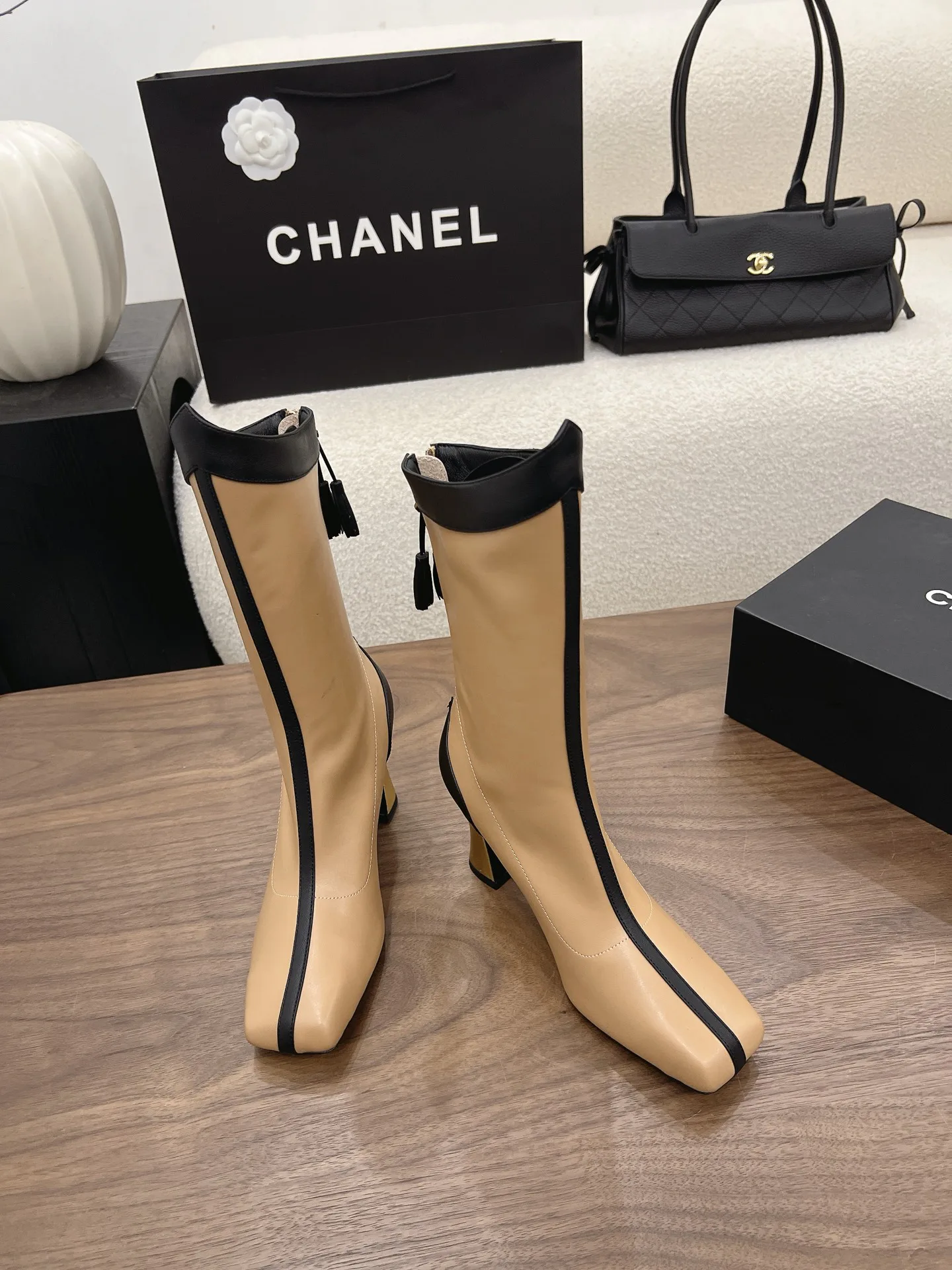 Women's Boots CHANEL 17599937