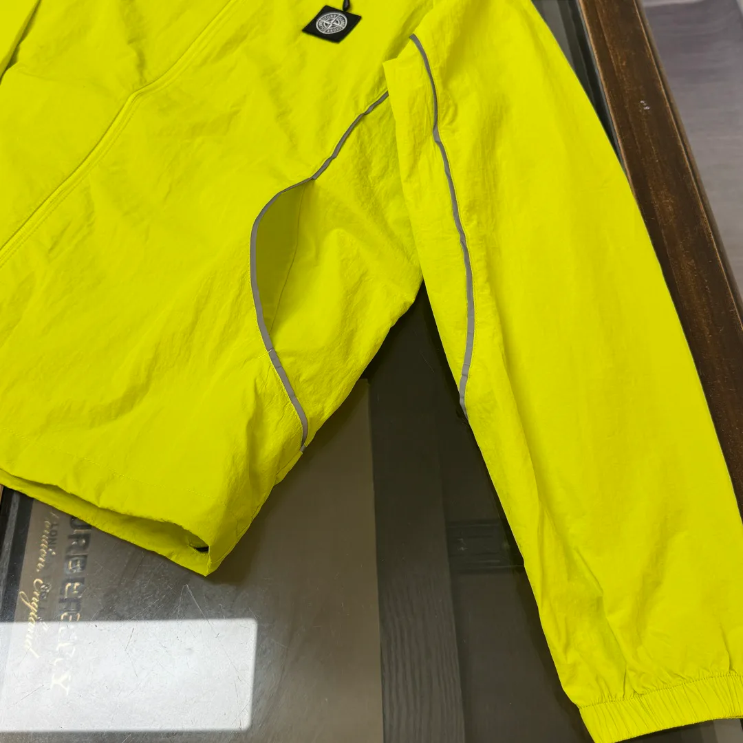 Men's Jackets And Down Jackets STONE ISLAND 17286069