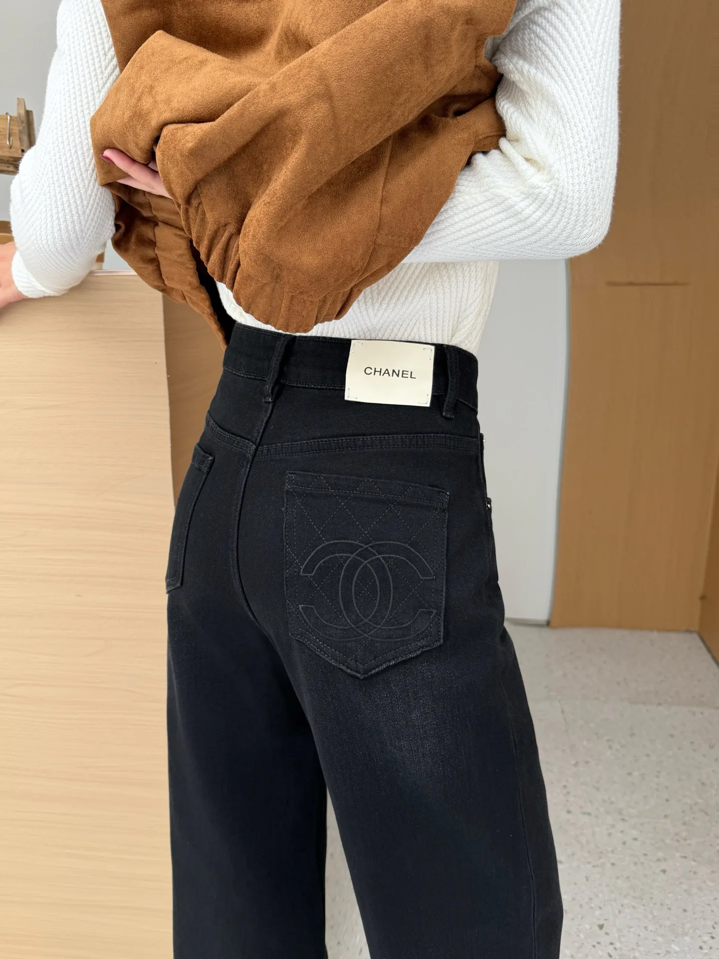 Джинсы Женские Chanel 18653919