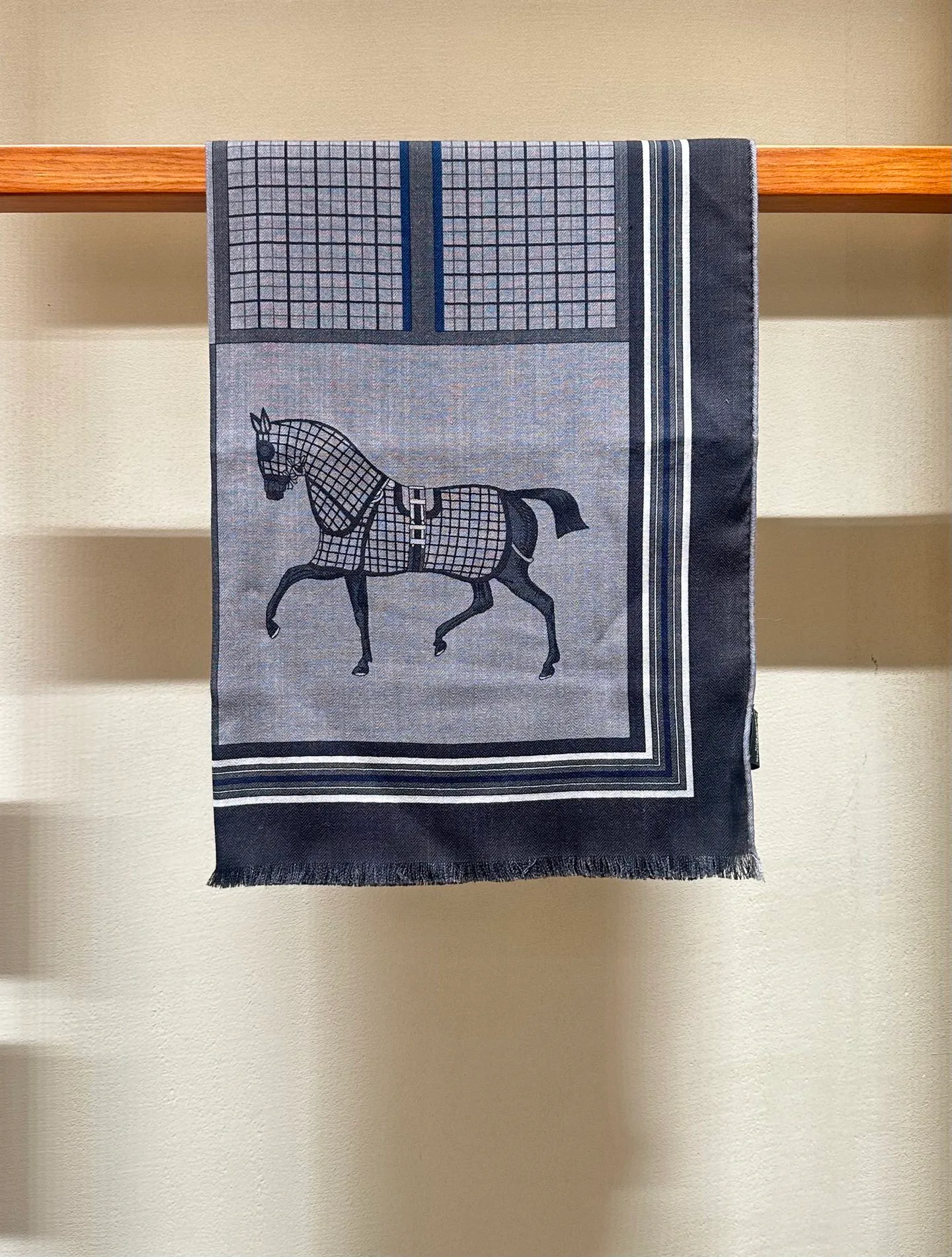 Scarves HERMES 18222475