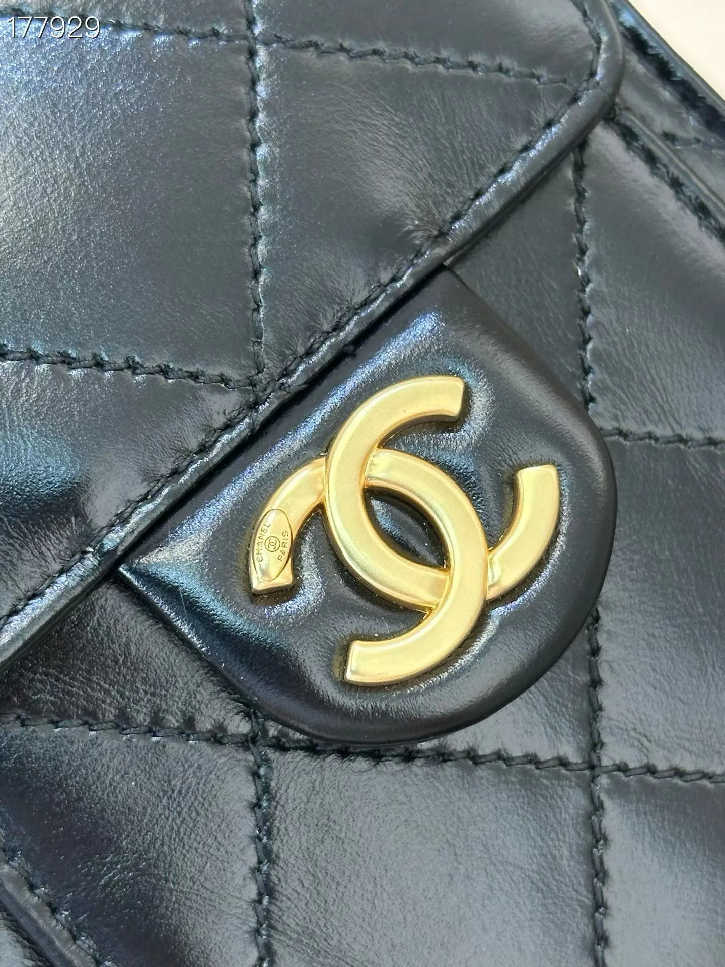 Women's Classic Handbags CHANEL 18526036