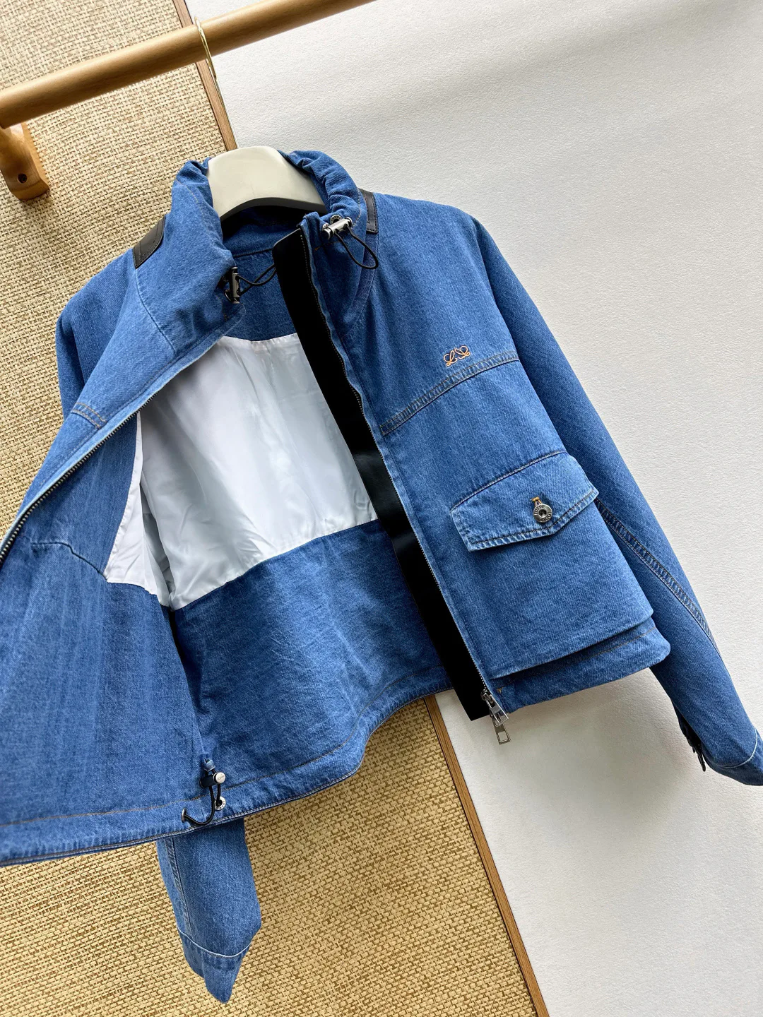 Куртки И Пуховики Женские Loewe 18632590