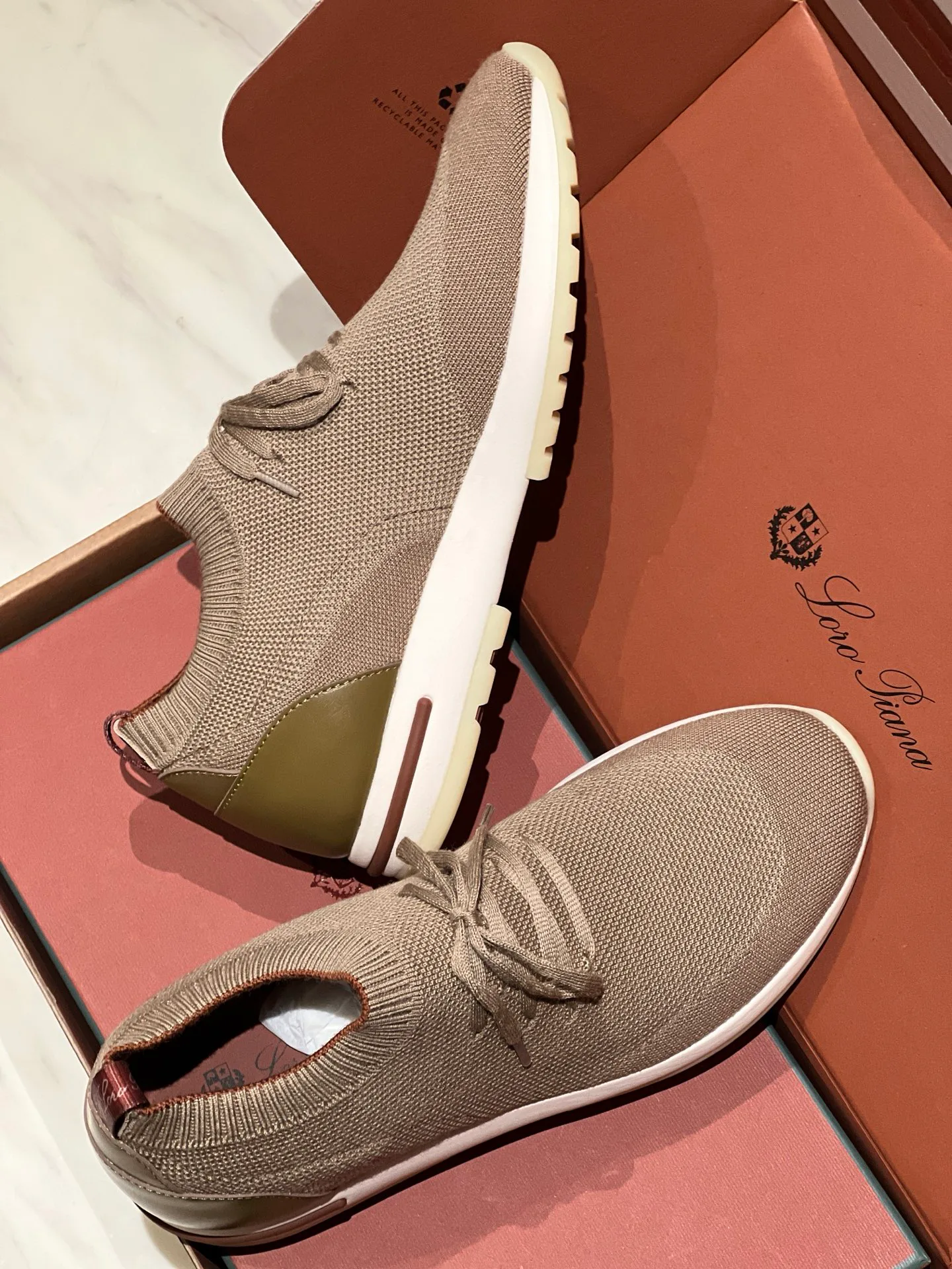 Men's Sneakers LORO PIANA 18194123