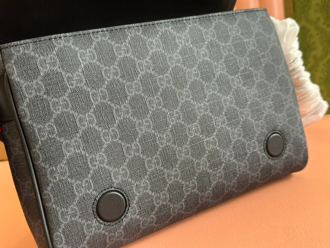 Women's Shoulder Bags GUCCI 17947636