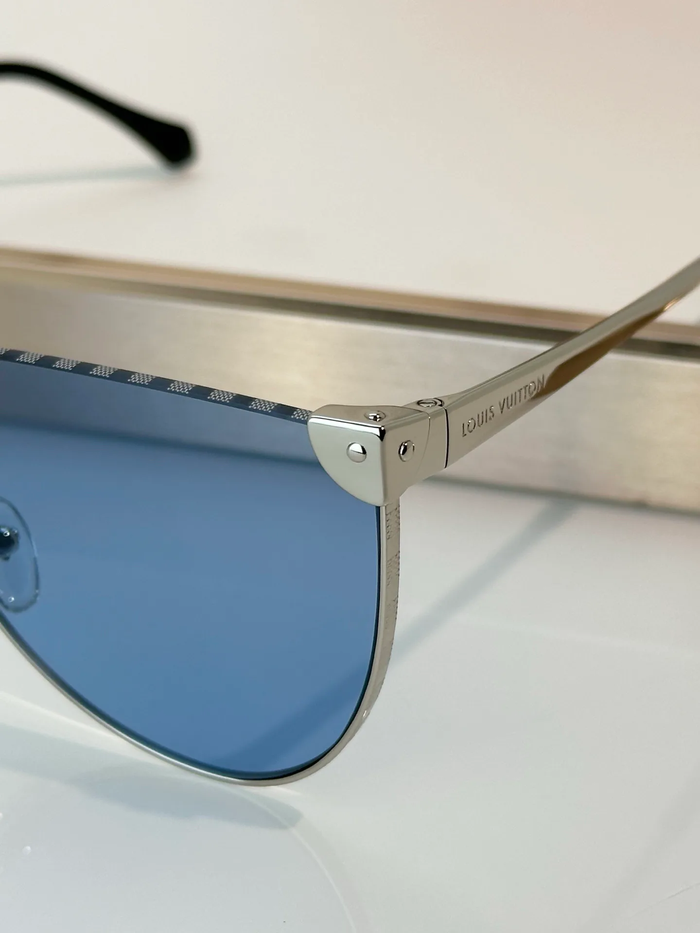 Glasses LOUIS VUITTON 16942428
