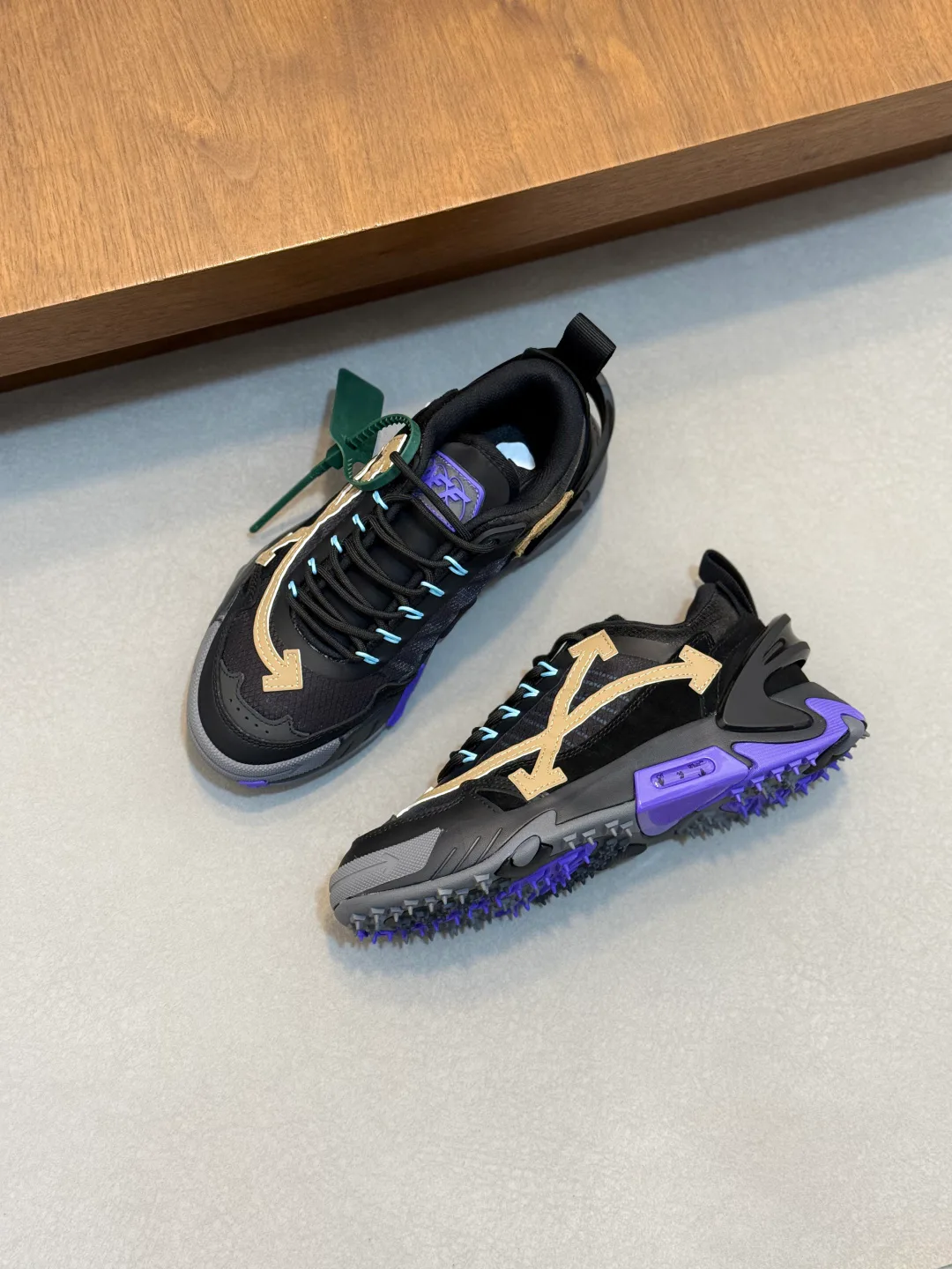 Women's Sneakers OFF-WHITE 17908772