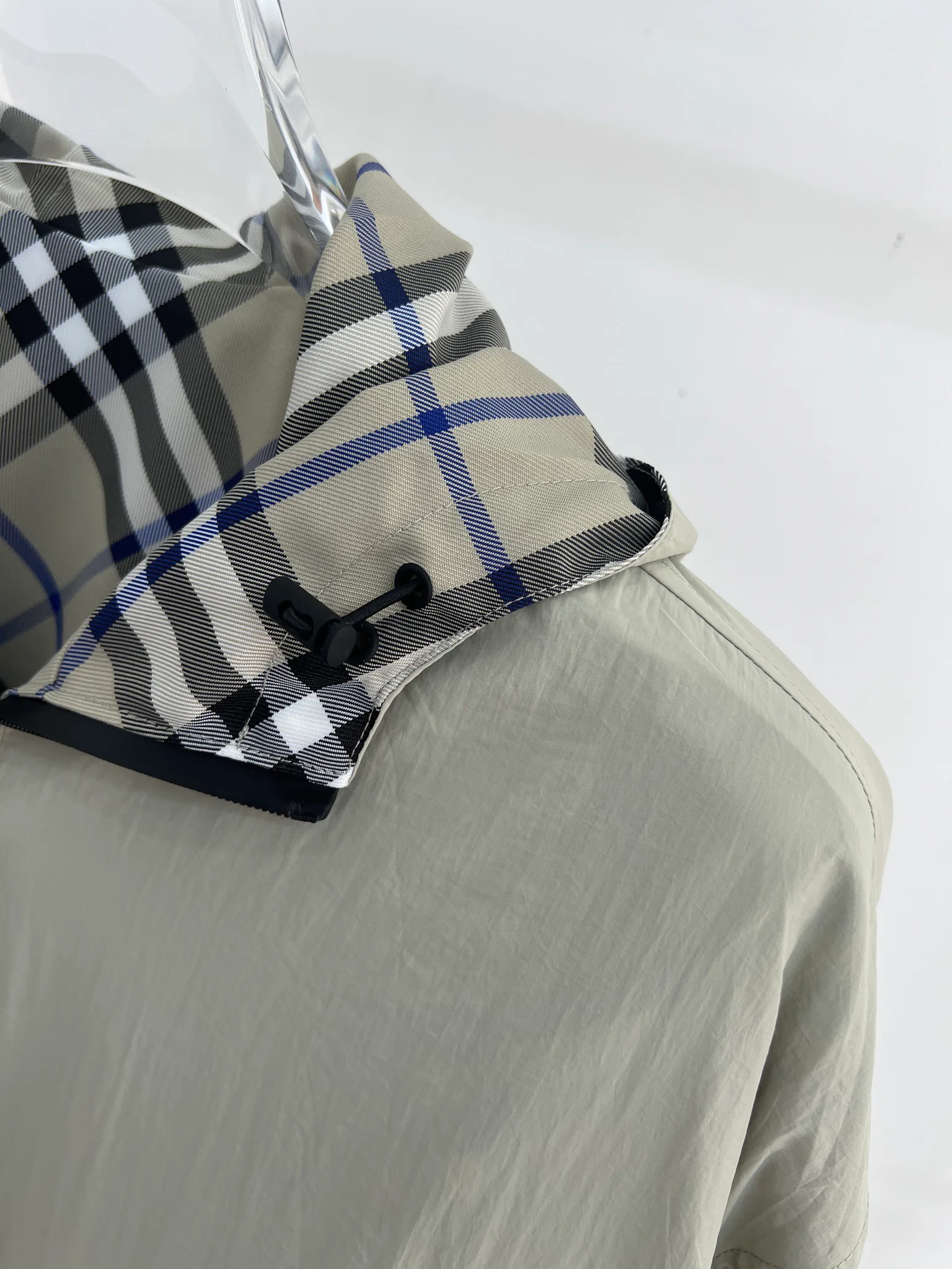 Women's Jackets And Down Jackets BURBERRY 18415771