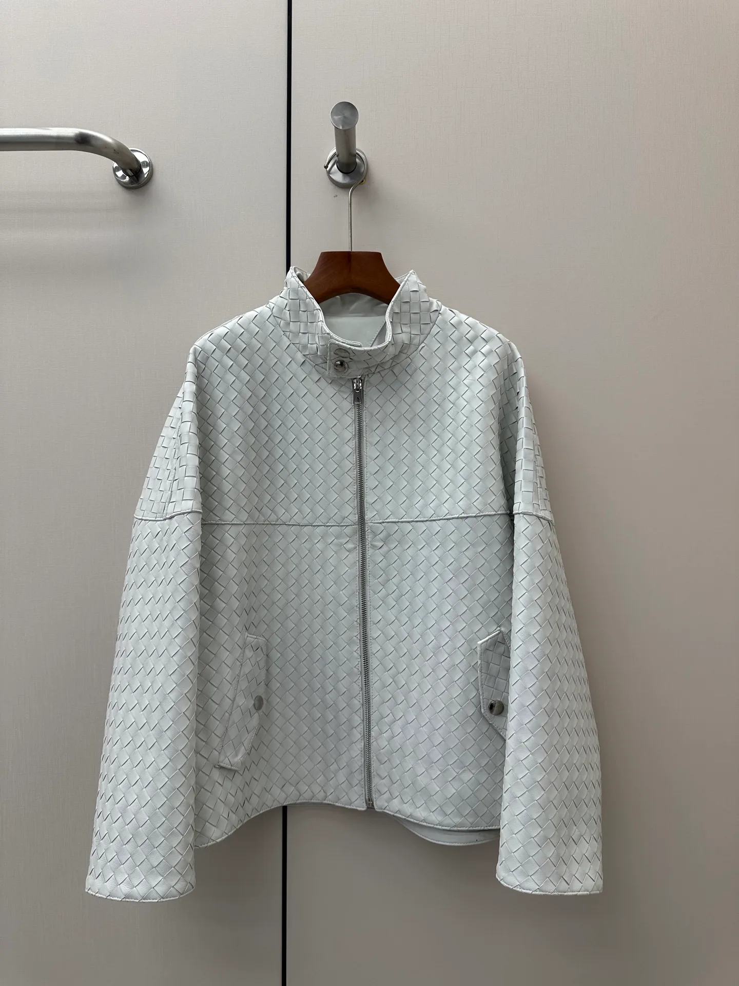 Women's Leather Jackets And Sheepskin Coats BOTTEGA VENETA 18061239