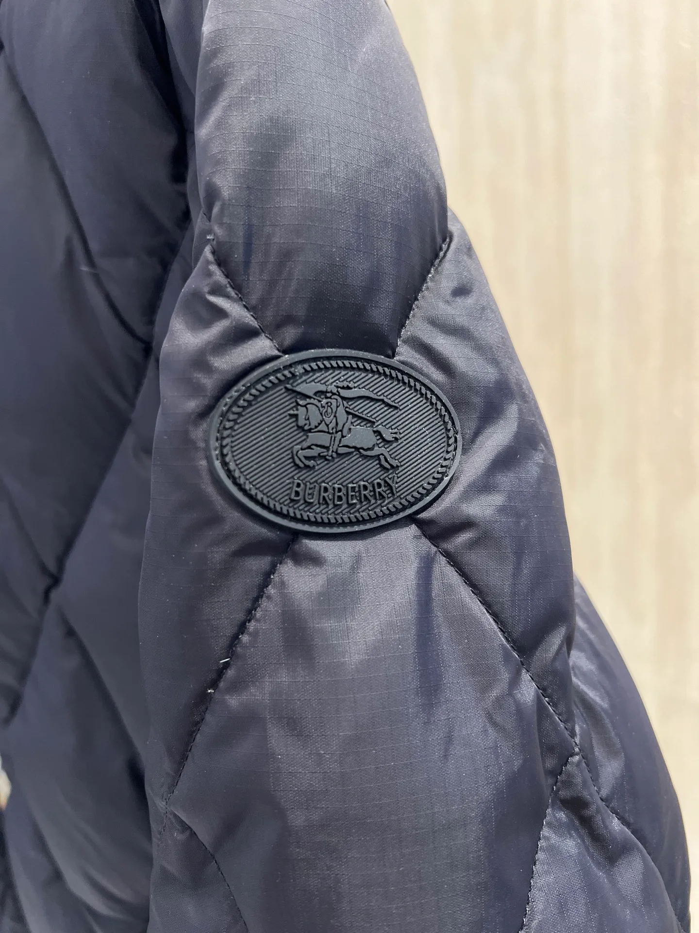 Куртки И Пуховики Женские Burberry 18657932