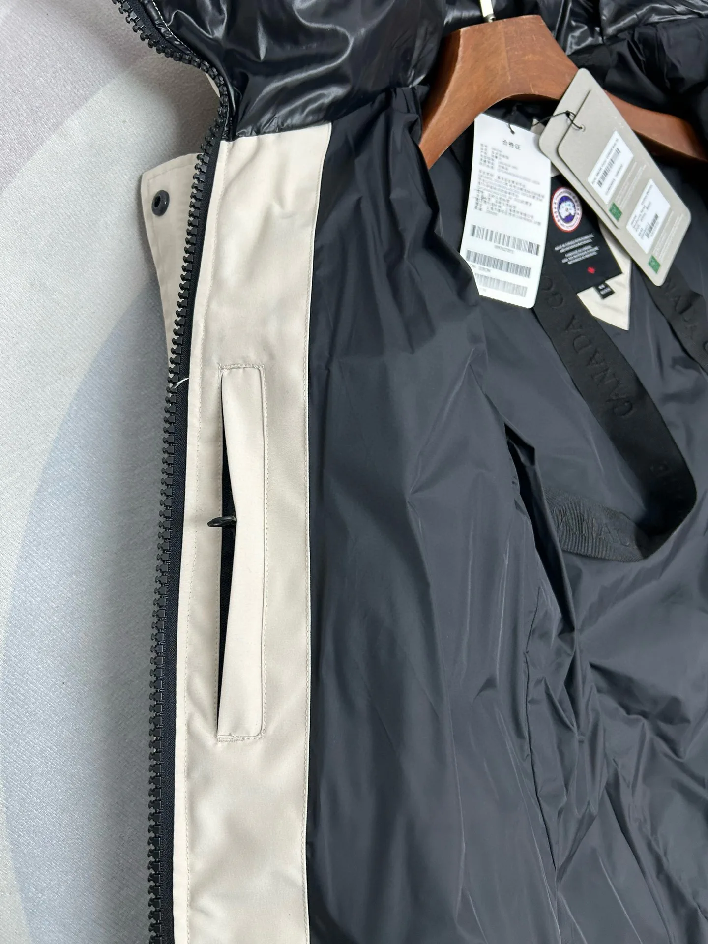 Women's Jackets And Down Jackets CANADA GOOSE 18188606