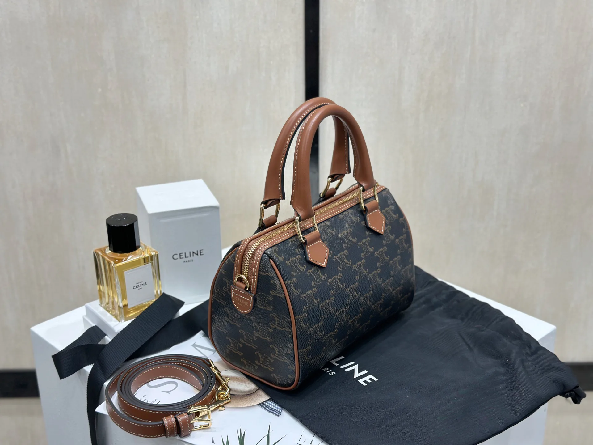 Women's Classic Handbags CELINE 17802983