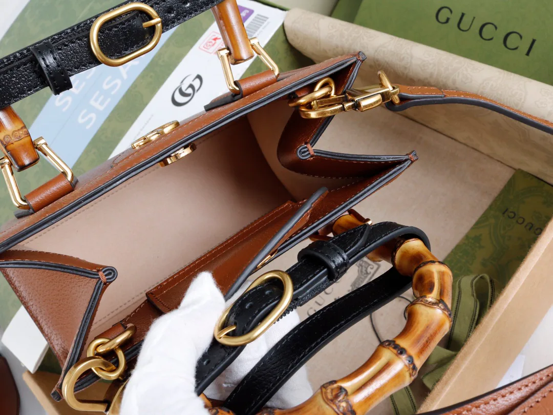 Women's Classic Handbags GUCCI 18065396