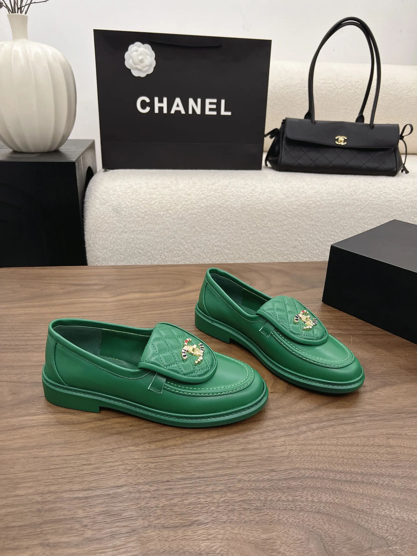 Women's Loafers And Moccasins CHANEL 17303658