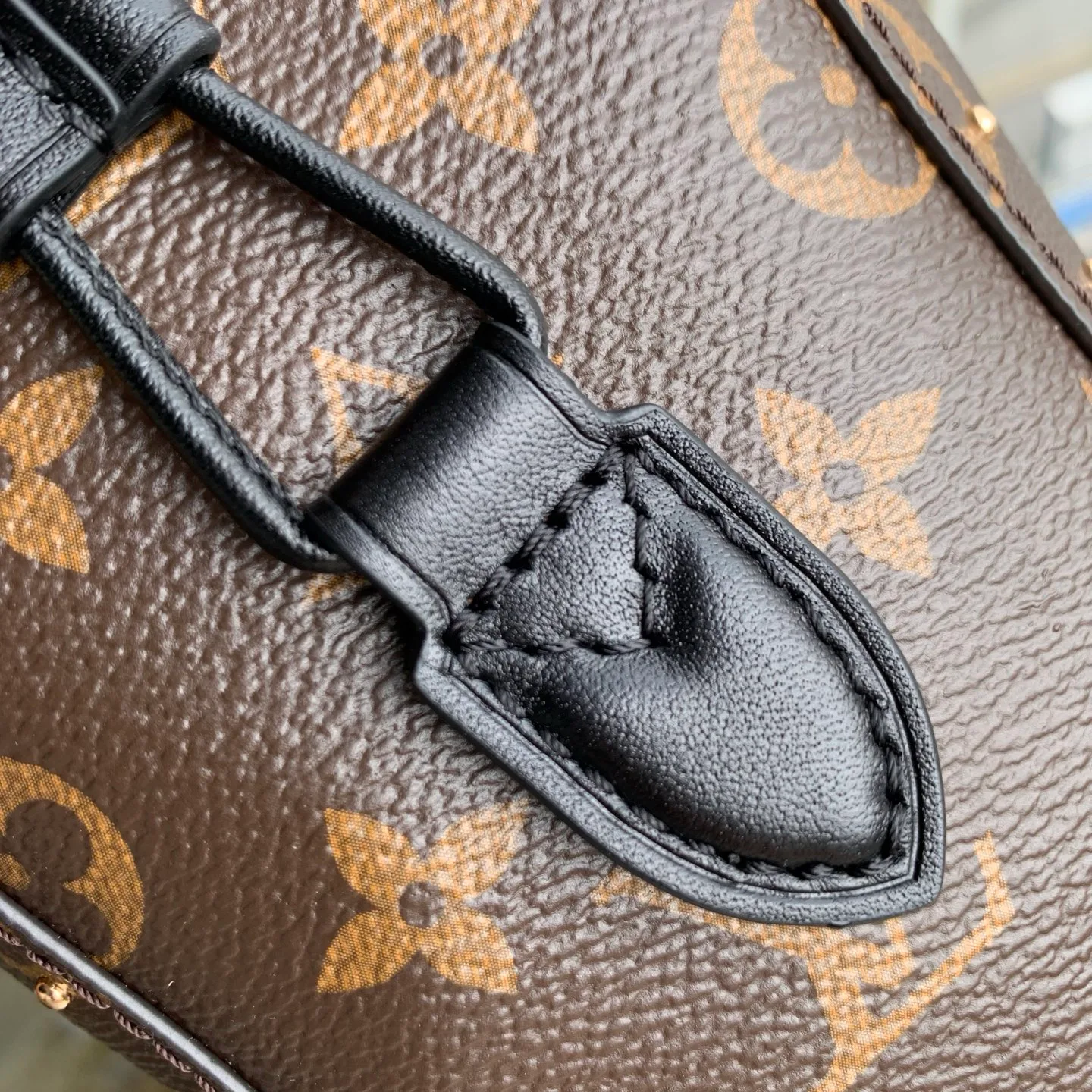 Women's Classic Handbags LOUIS VUITTON 17387282