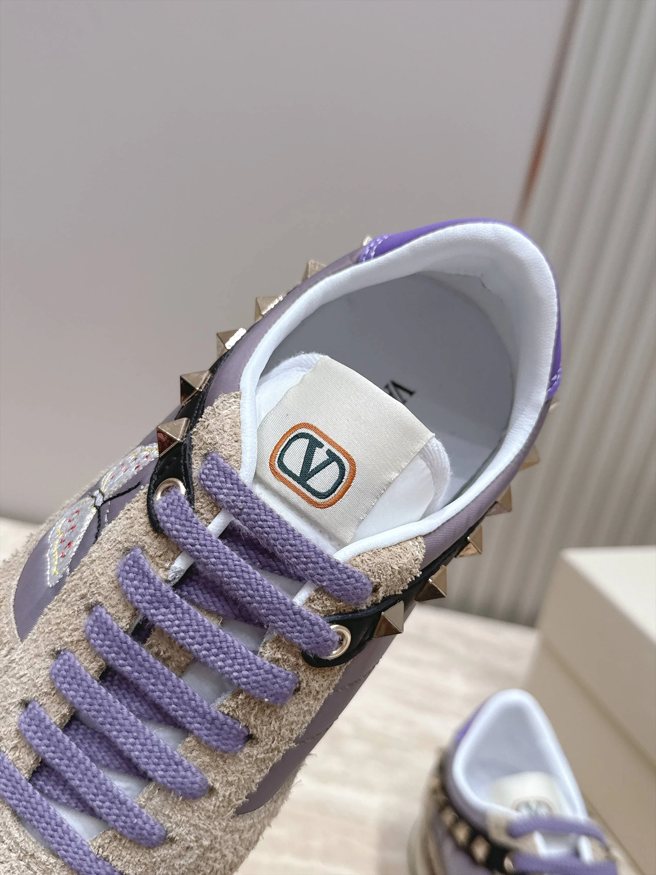 Women's Sneakers VALENTINO 17856160