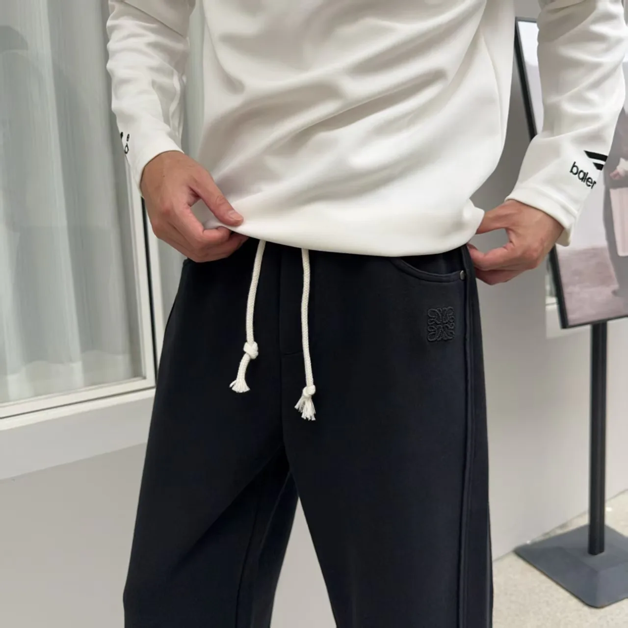 Men's Trousers LOEWE 18178321
