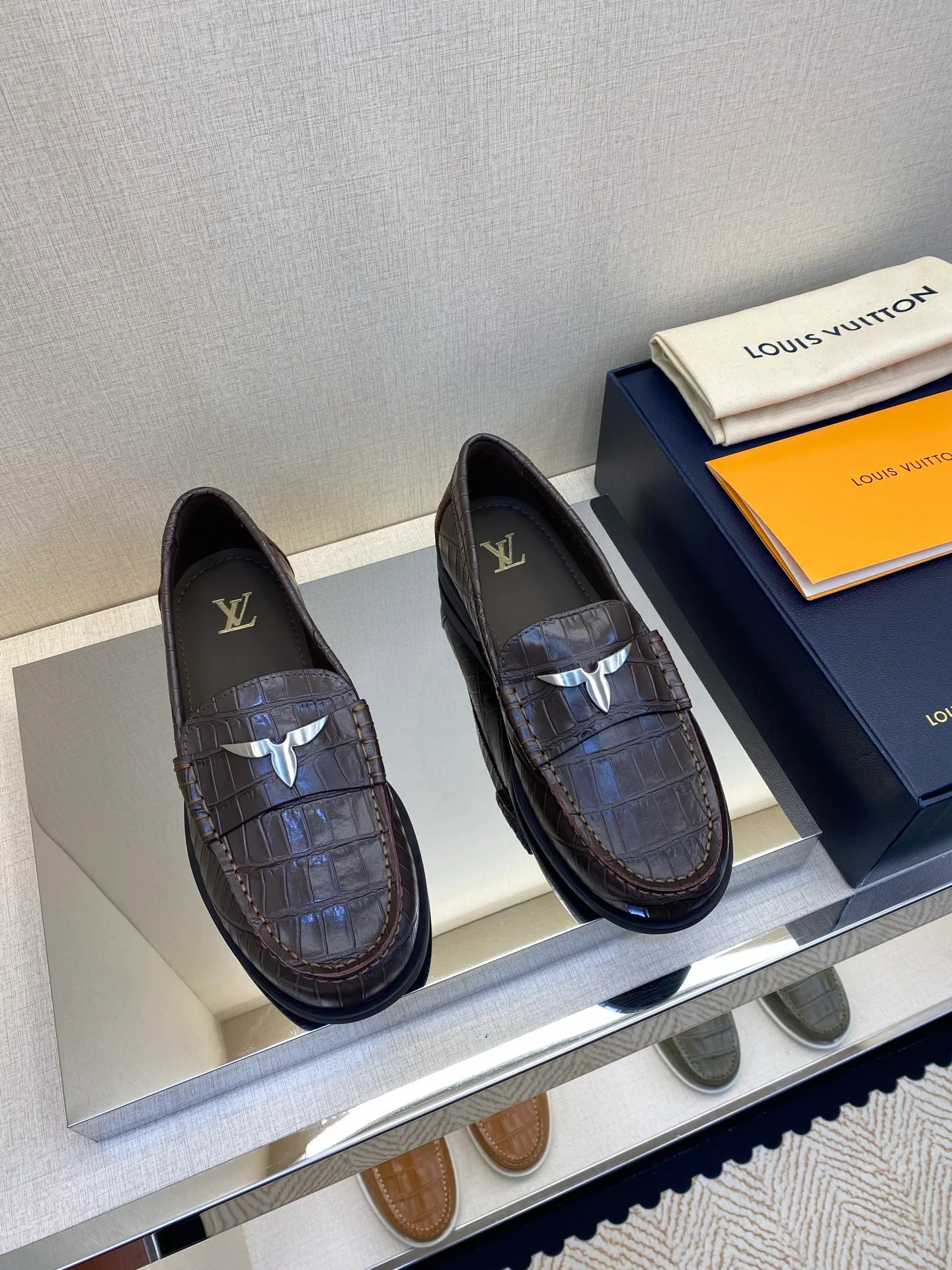 Лоферы И Туфли Мужские Louis Vuitton 18586343