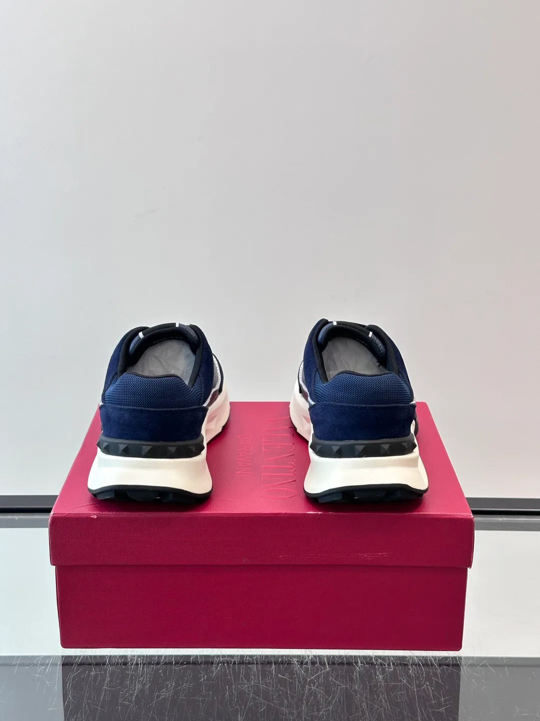 Men's Sneakers VALENTINO 18500688