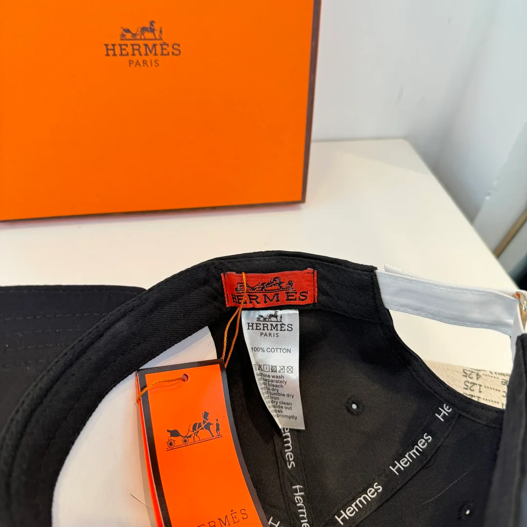 Hats HERMES 17350029