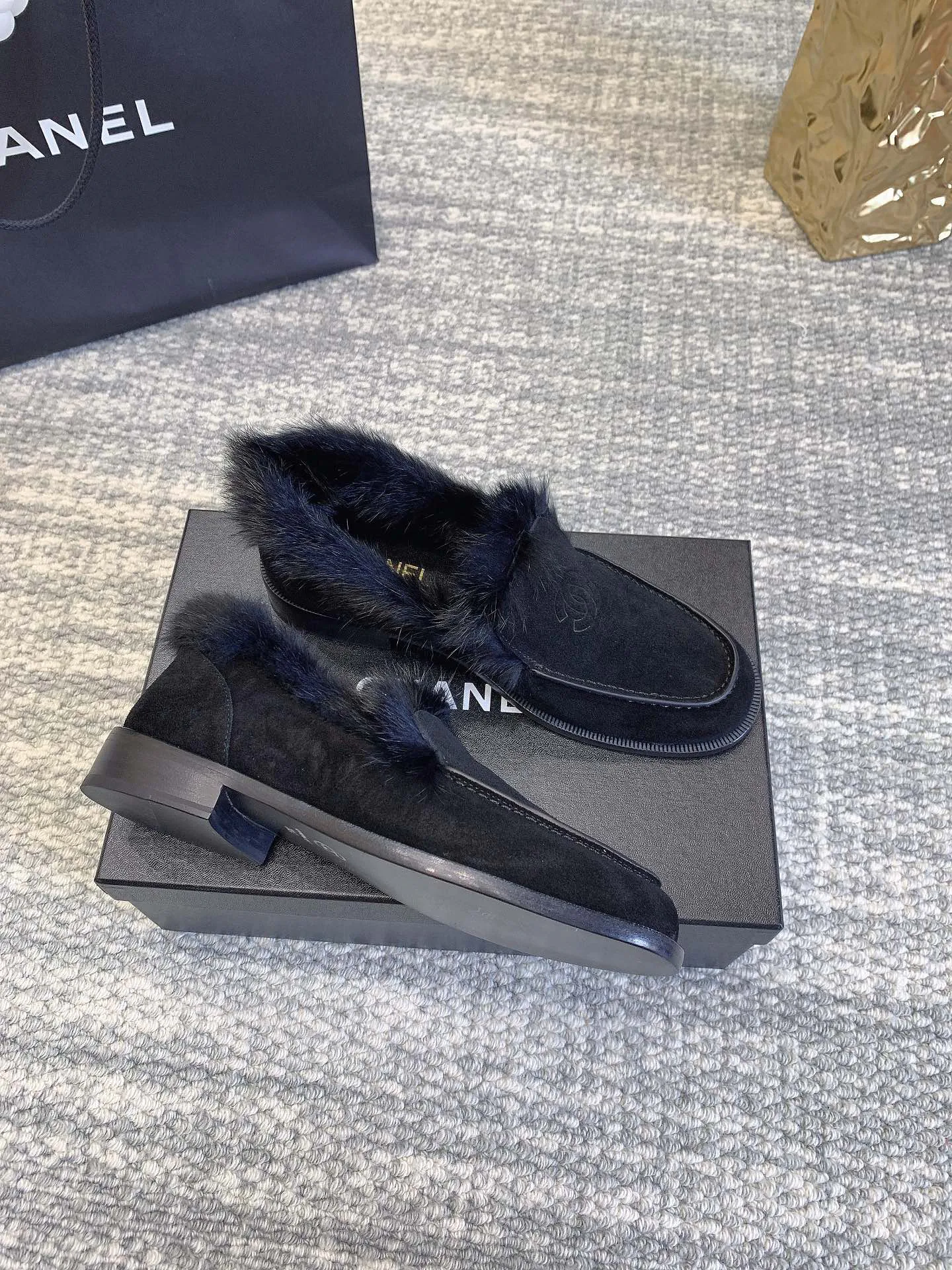 Women's Loafers And Moccasins CHANEL 17370031