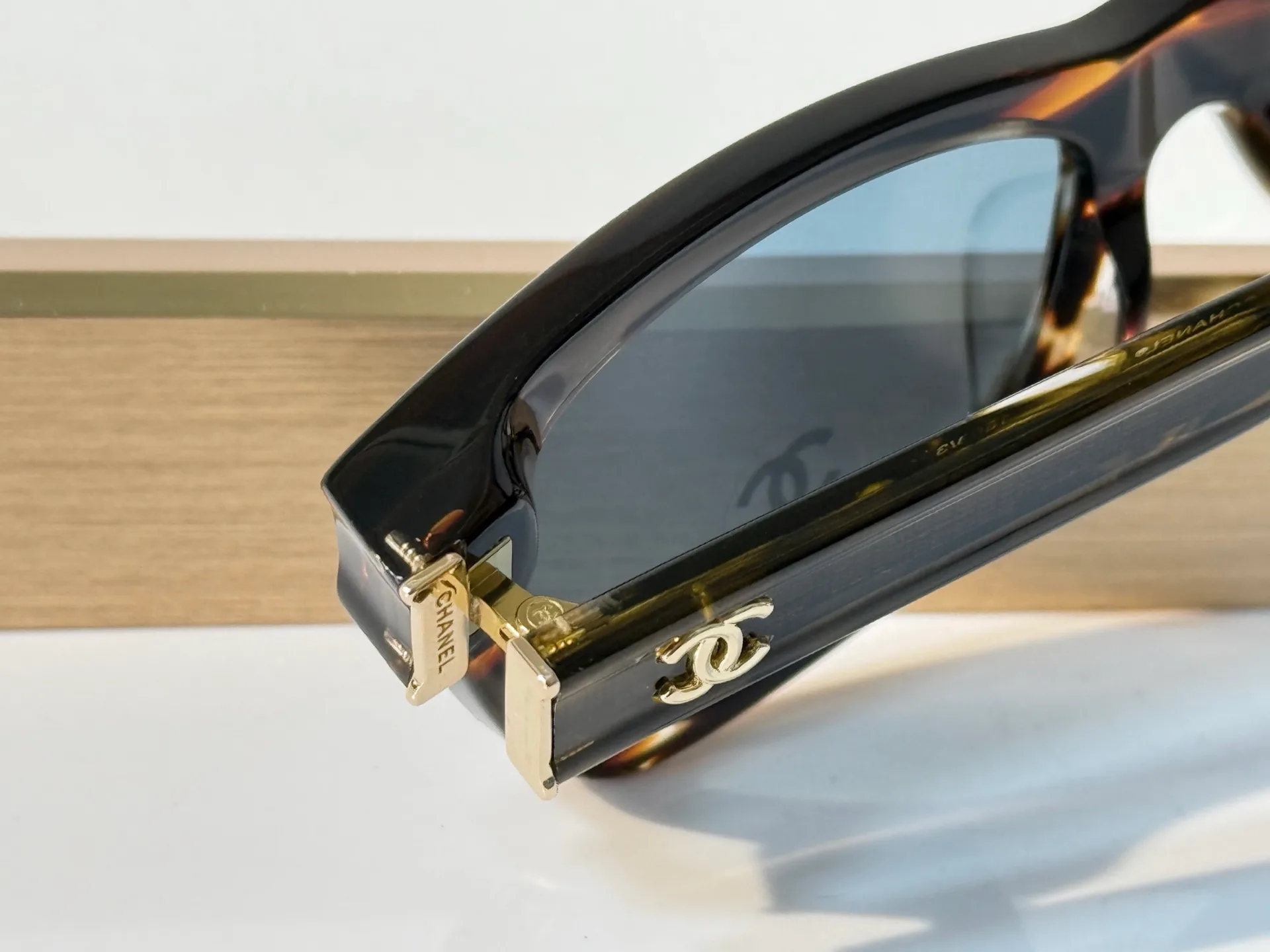Glasses CHANEL 18404832