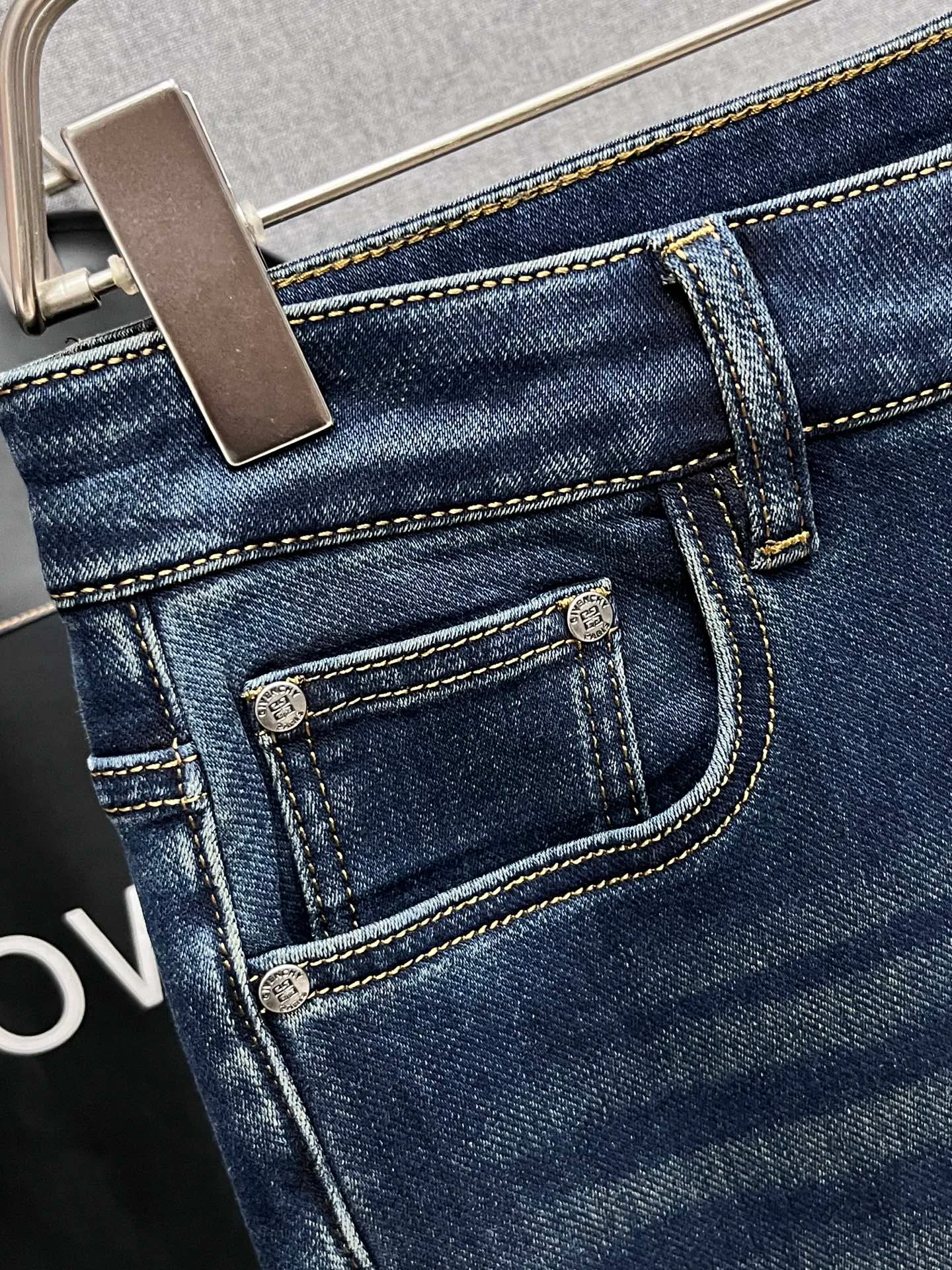 Men's Jeans GIVENCHY 18097898