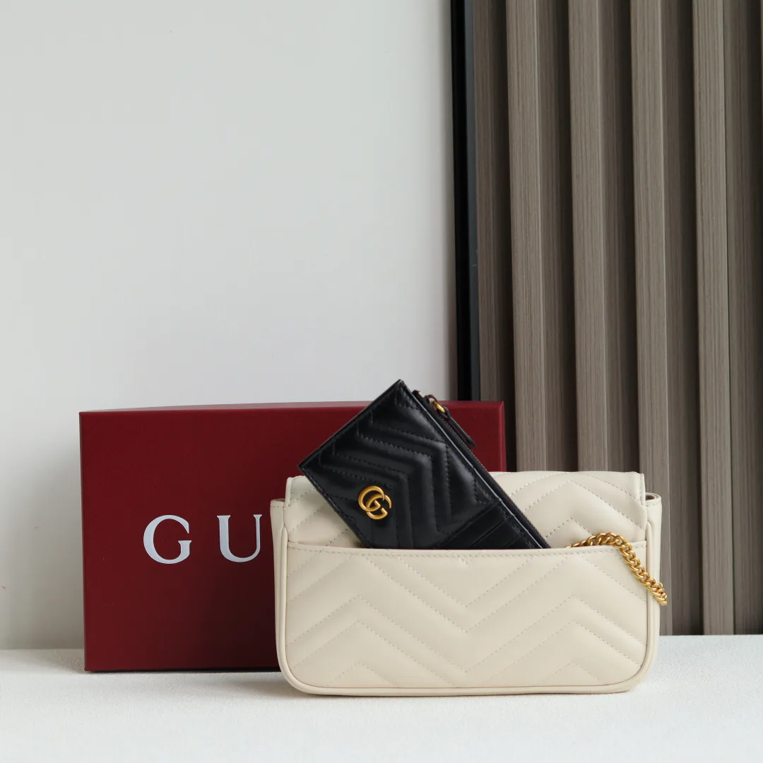 Women's Classic Handbags GUCCI 17947963