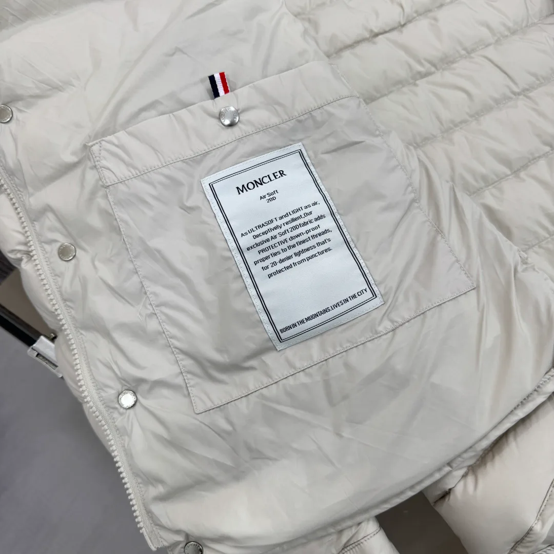 Men's Jackets And Down Jackets MONCLER 17827406