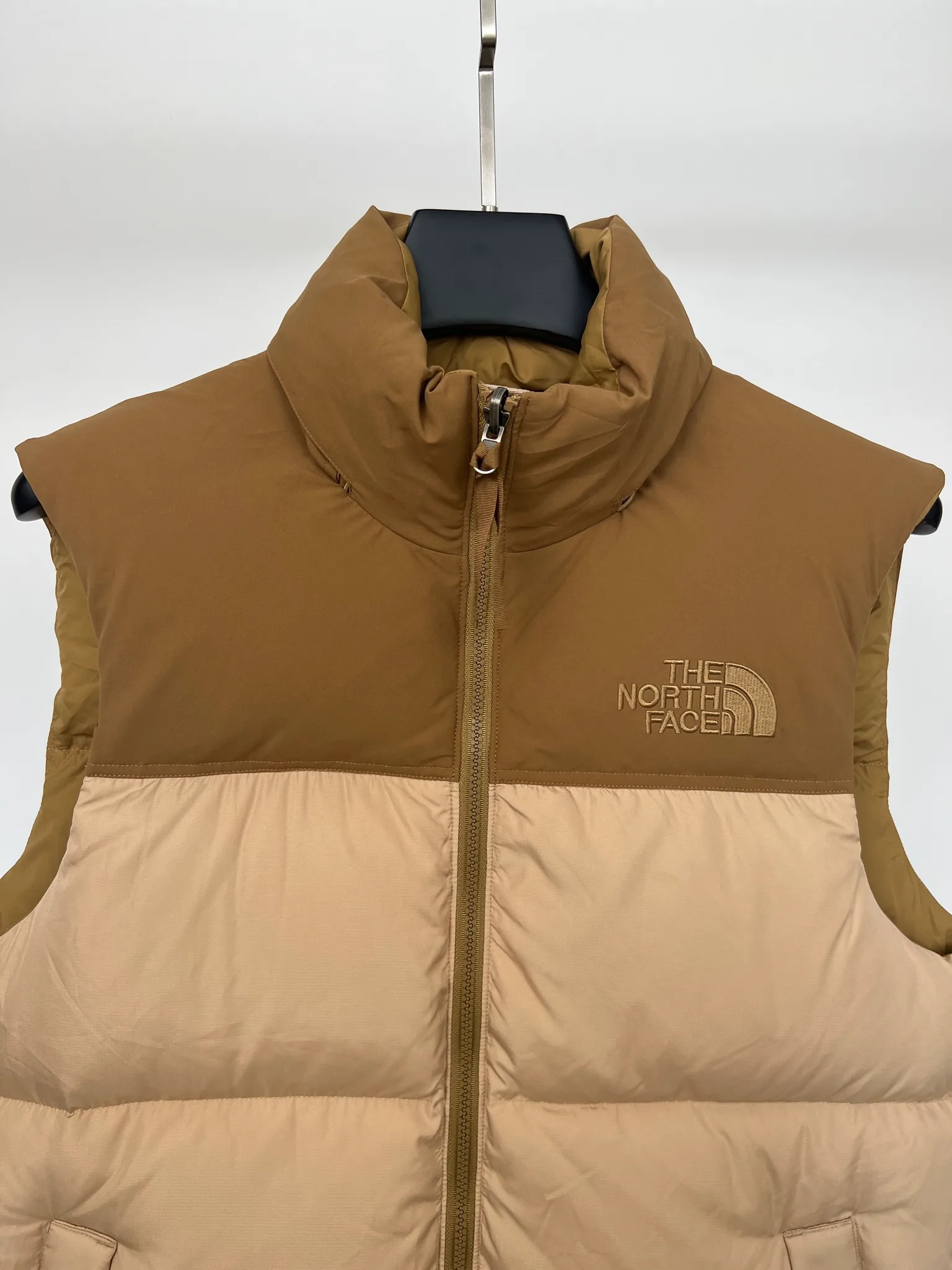 Women's Vests THE NORTH FACE 18416026