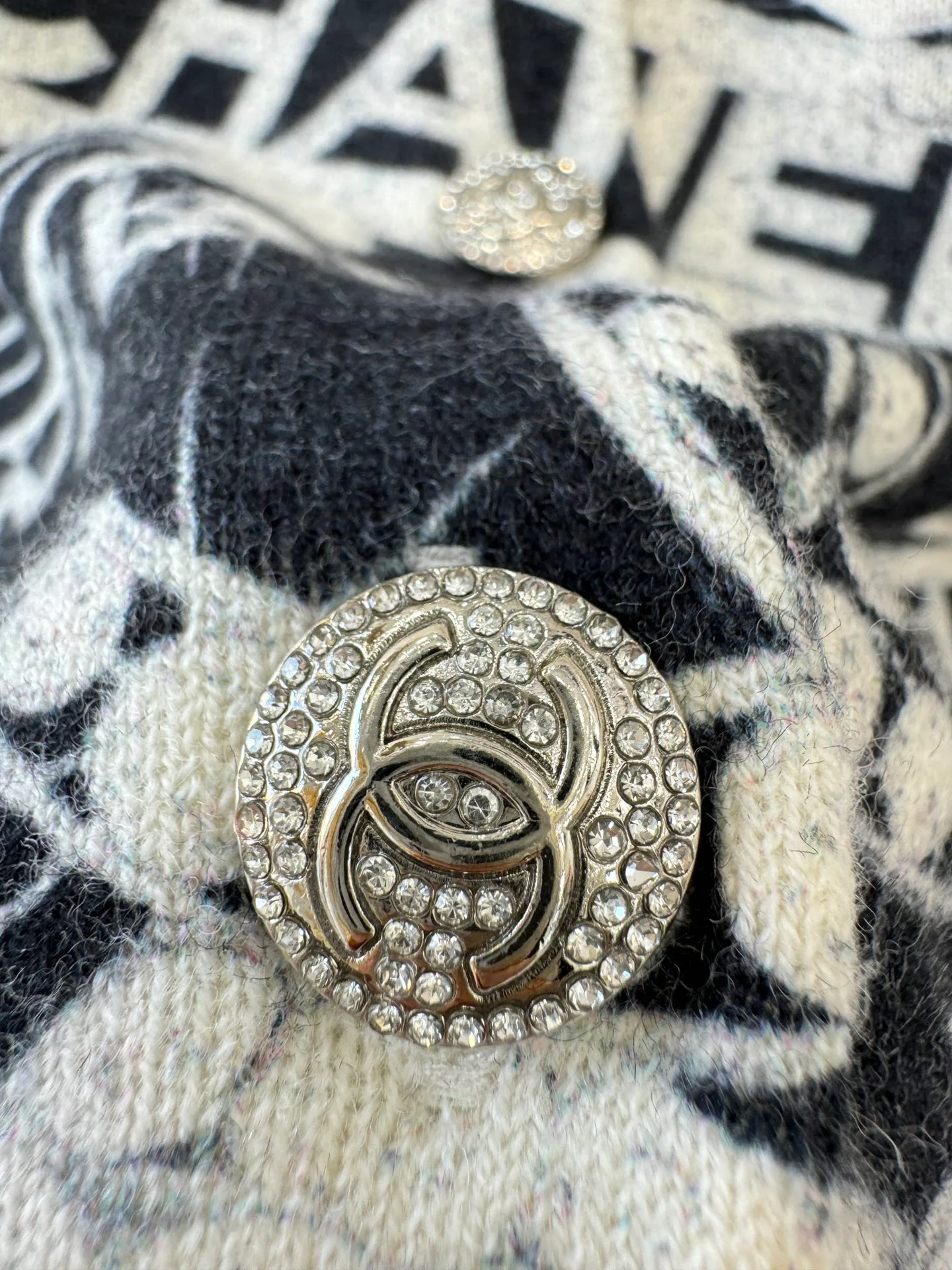 Women's Jumpers And Sweaters CHANEL 18137800