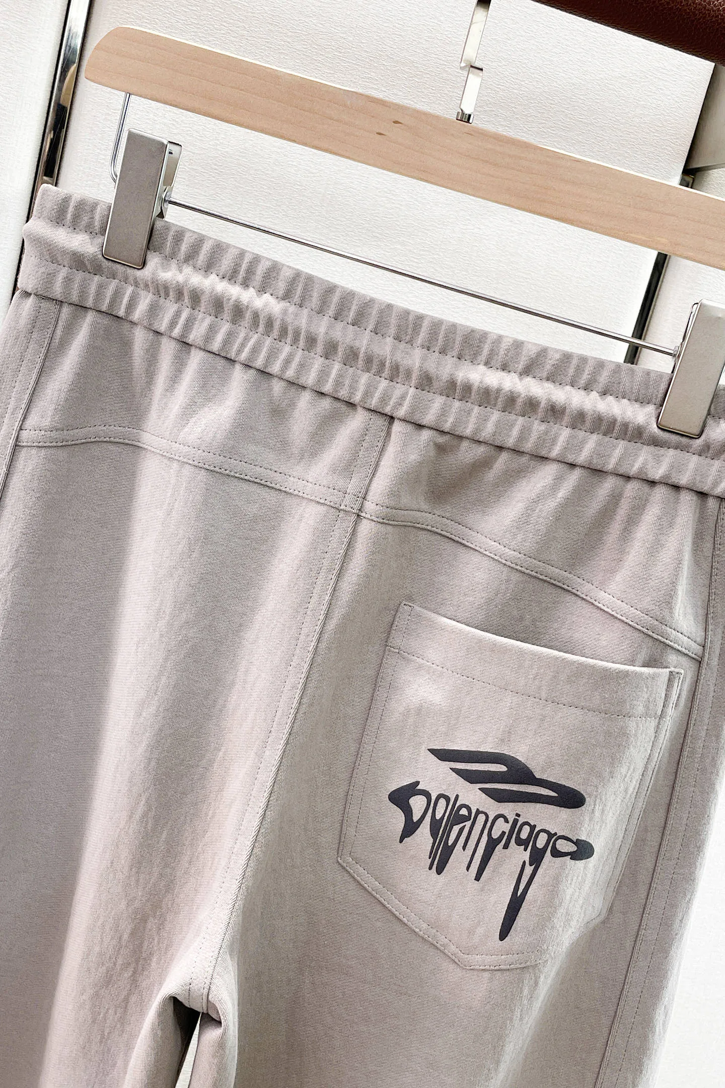 Men's Trousers BALENCIAGA 18345693