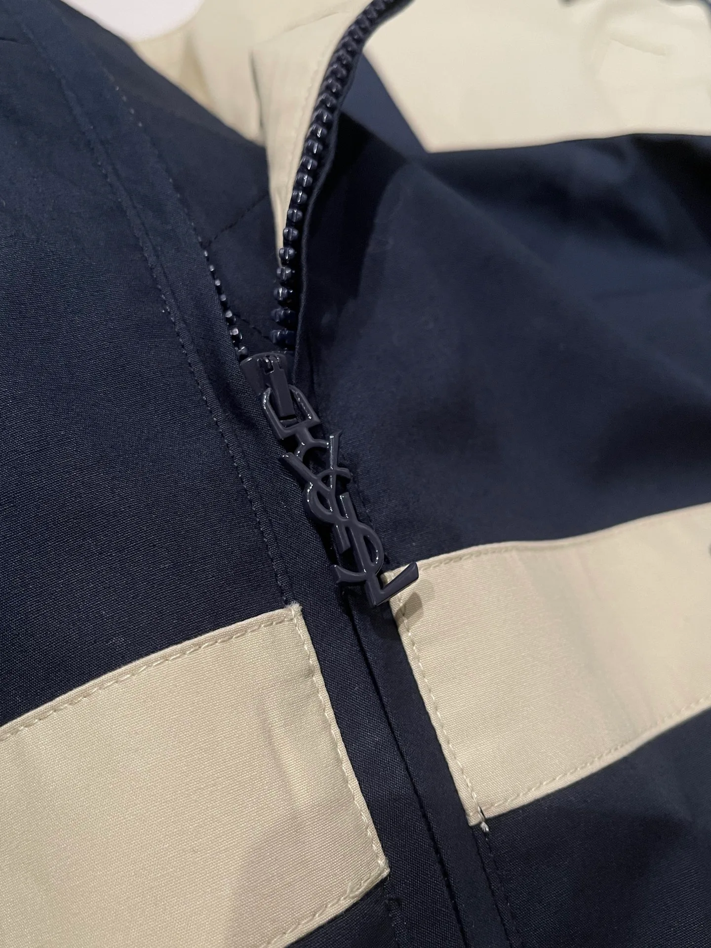Women's Jackets And Down Jackets SAINT LAURENT 17867000