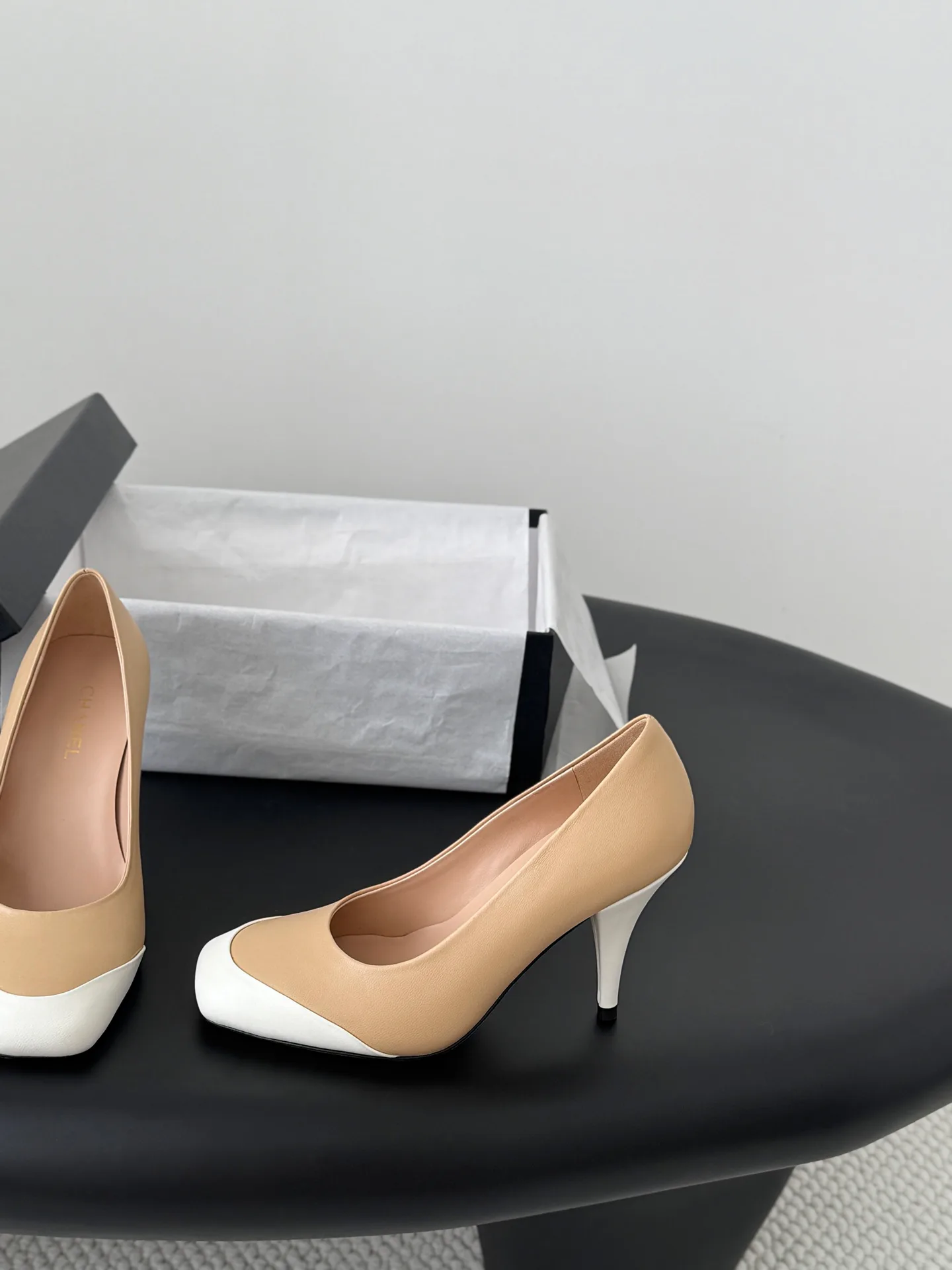 Women's Heels CHANEL 17302887