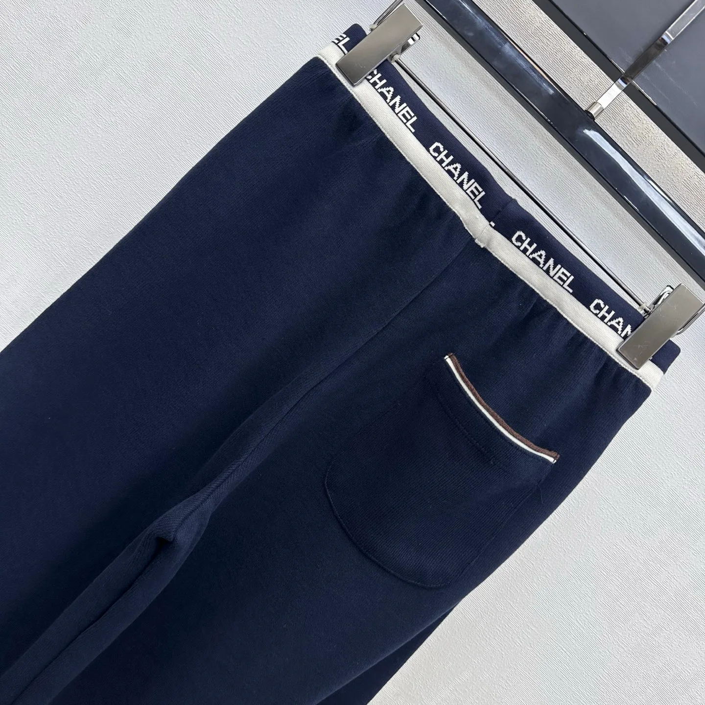 Women's Trousers CHANEL 18023413