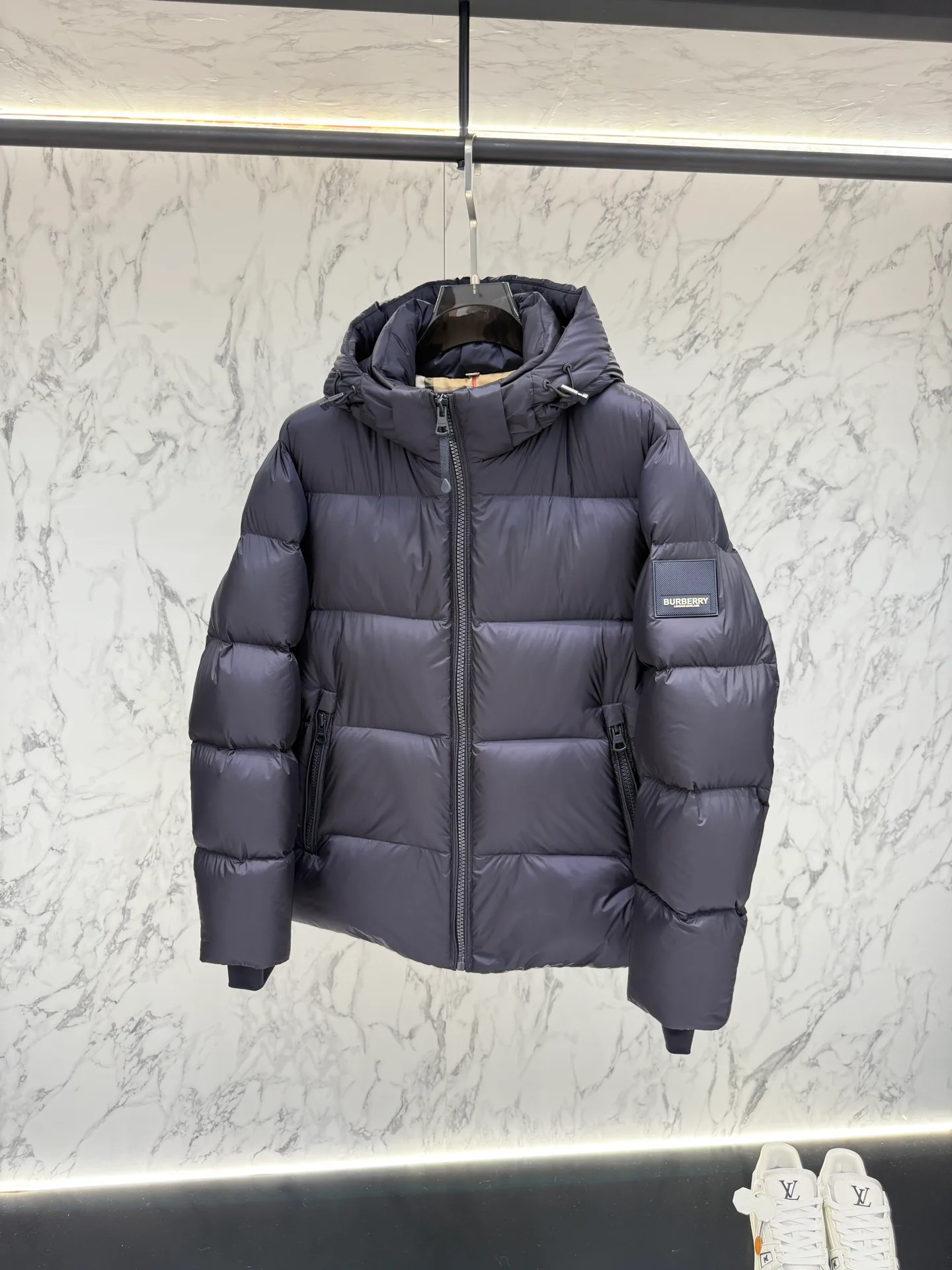 Women's Jackets And Down Jackets BURBERRY 18387695