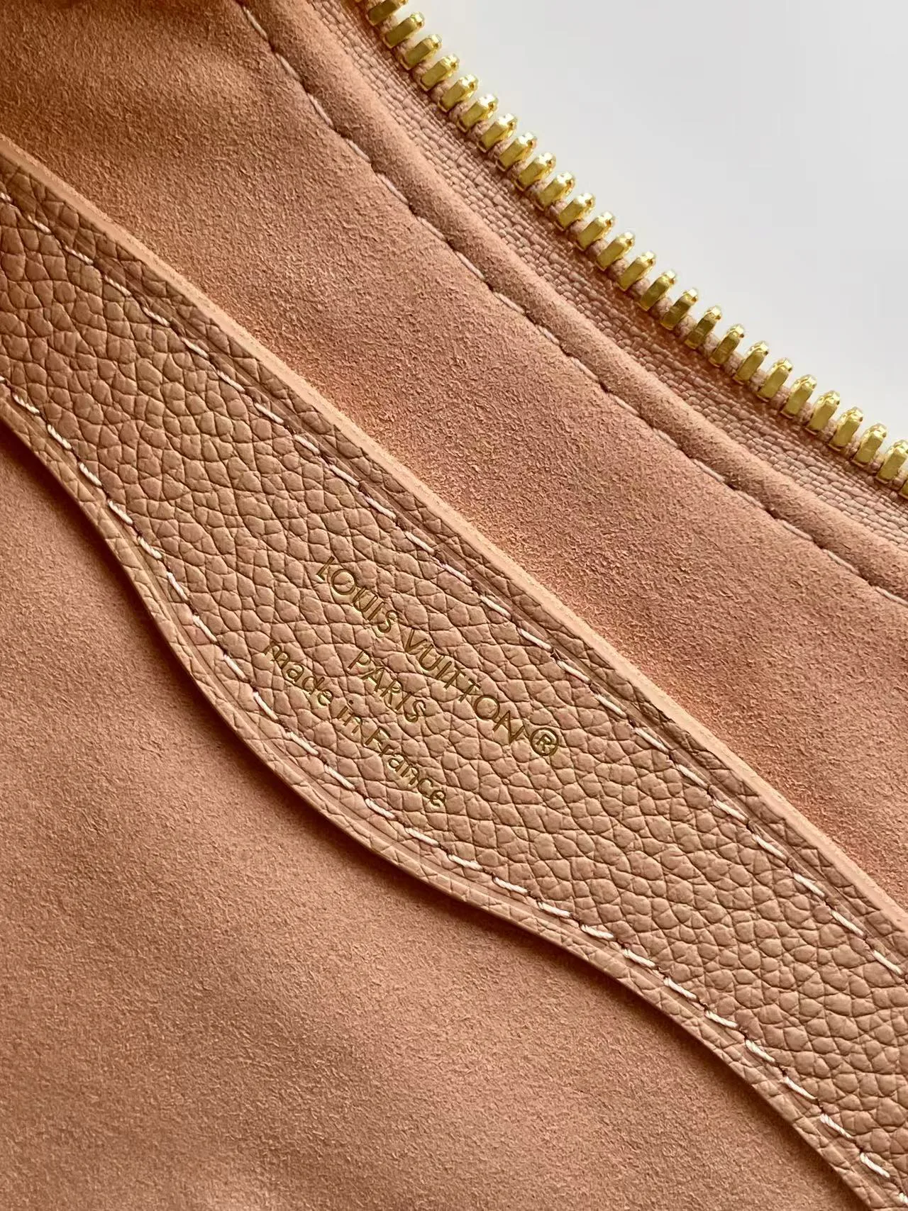 Women's Classic Handbags LOUIS VUITTON 18310343