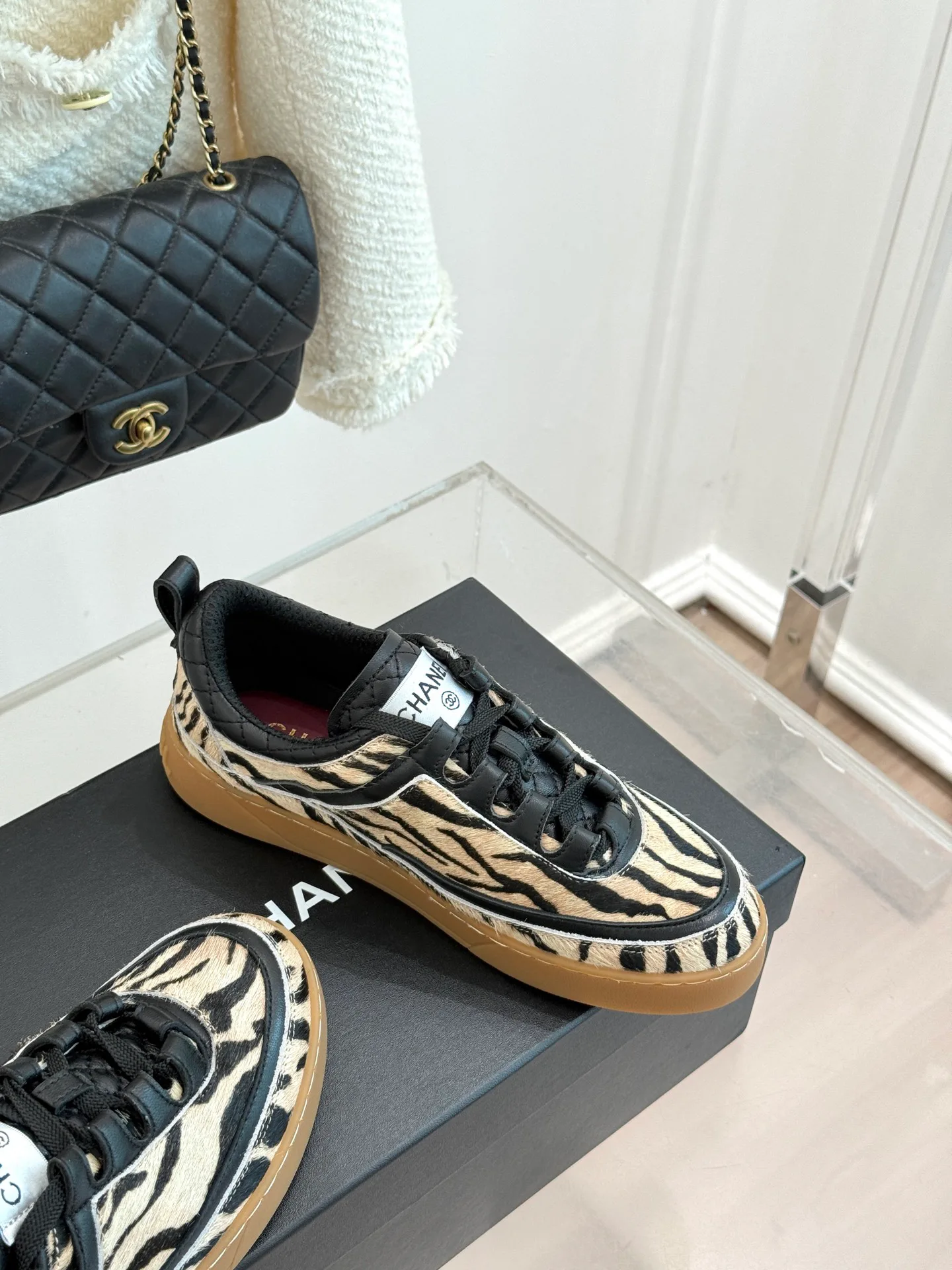Women's Sneakers CHANEL 17864829