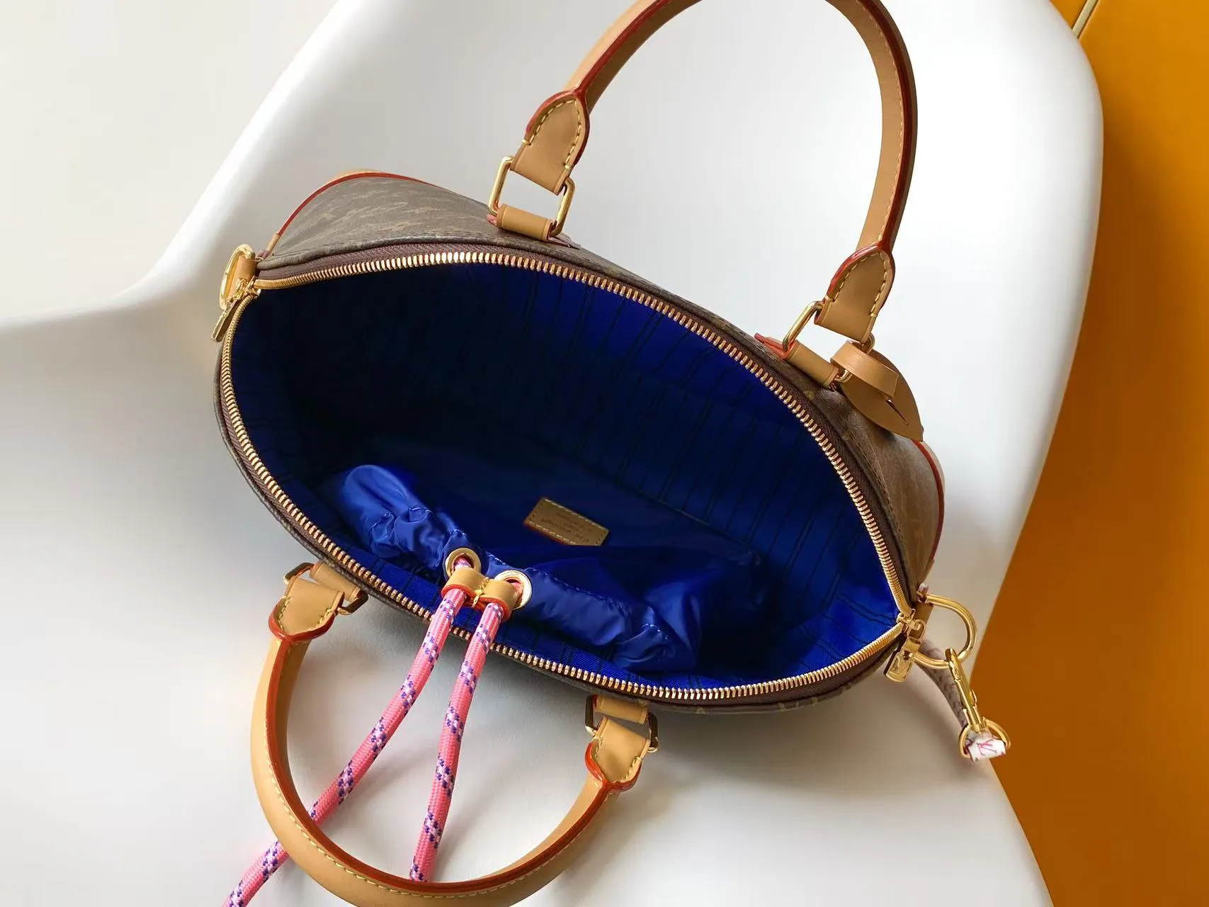 Women's Classic Handbags LOUIS VUITTON 17904102
