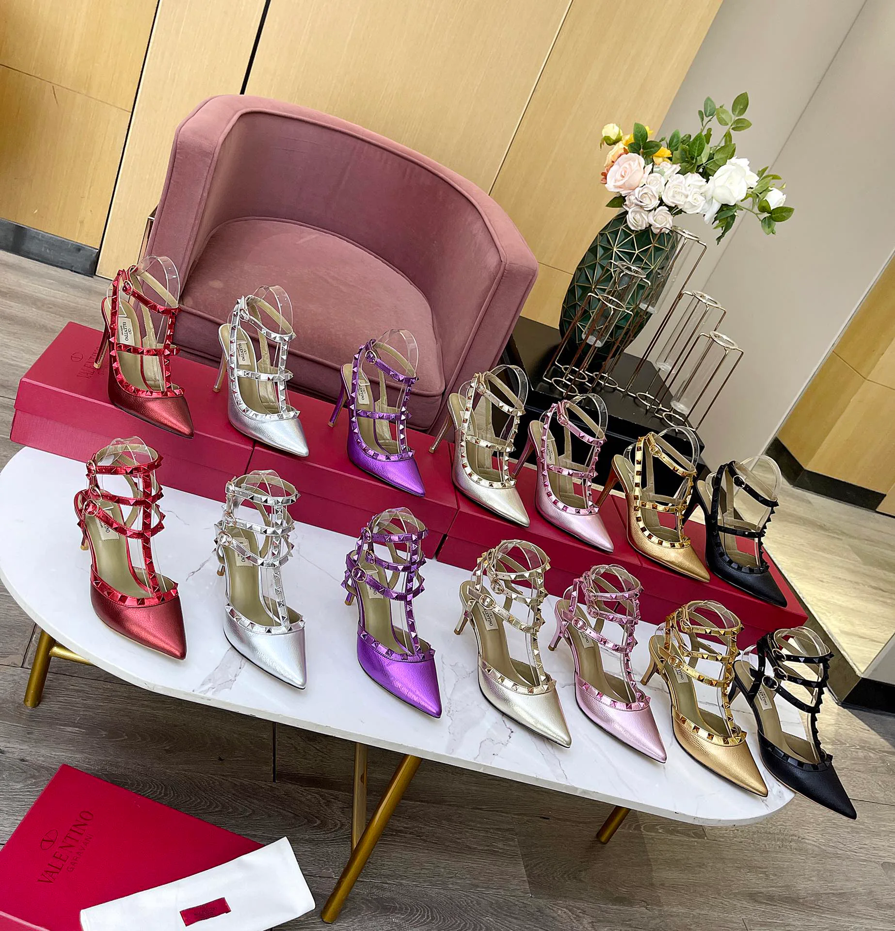 Women's Open-Toe Sandals VALENTINO 17956825