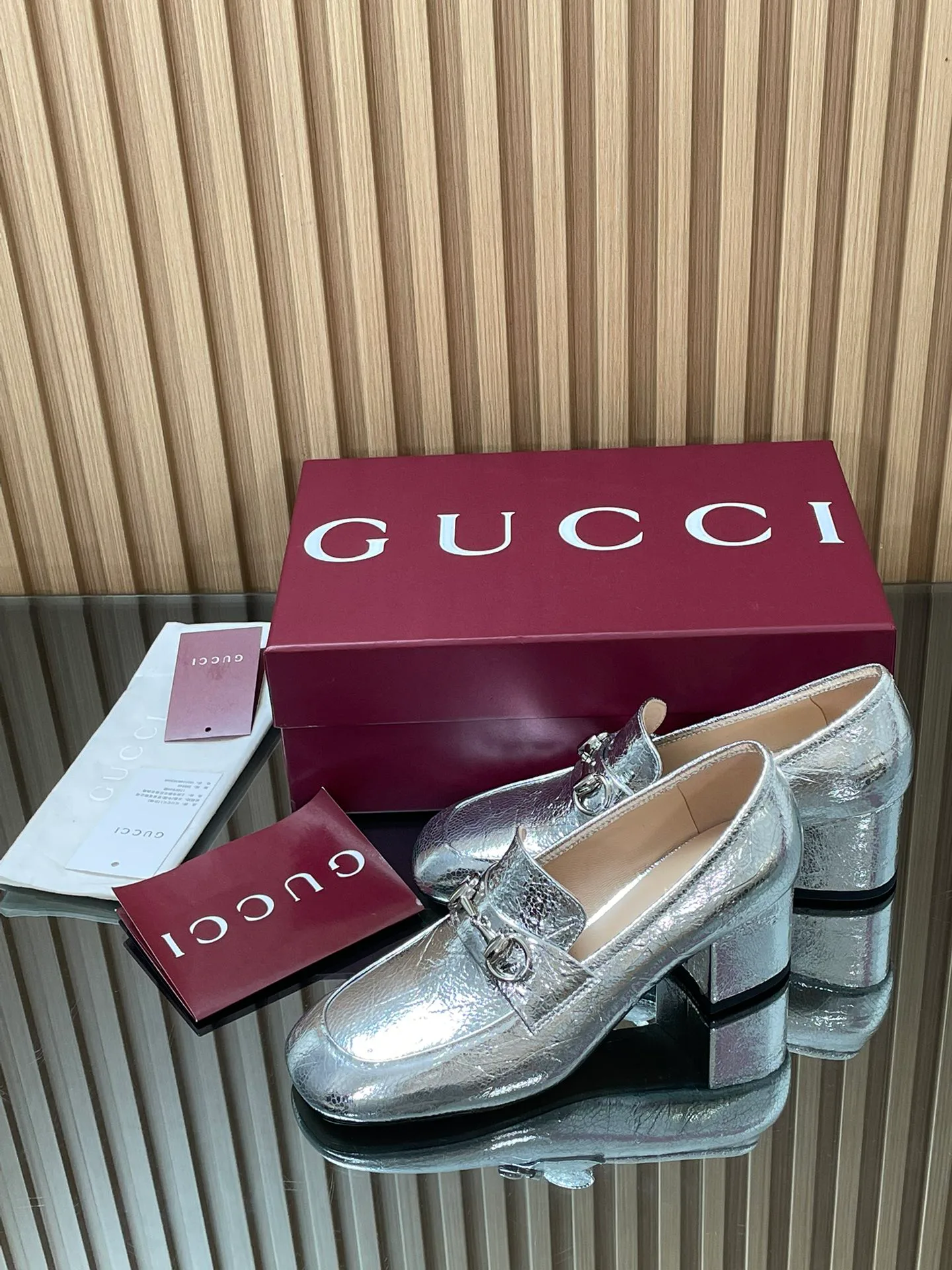Women's Loafers And Moccasins GUCCI 18152971