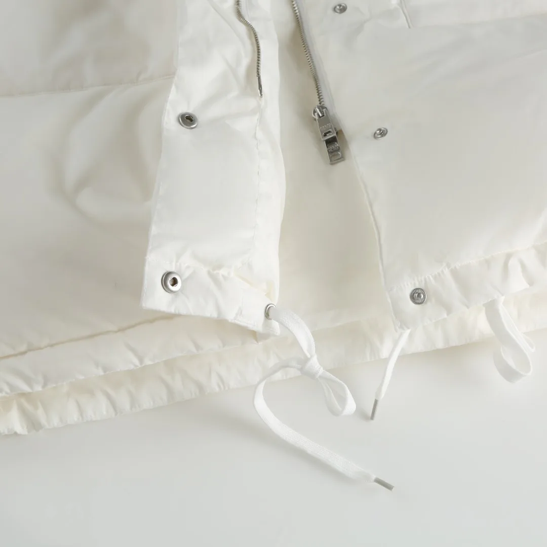Women's Jackets And Down Jackets PRADA 18022563