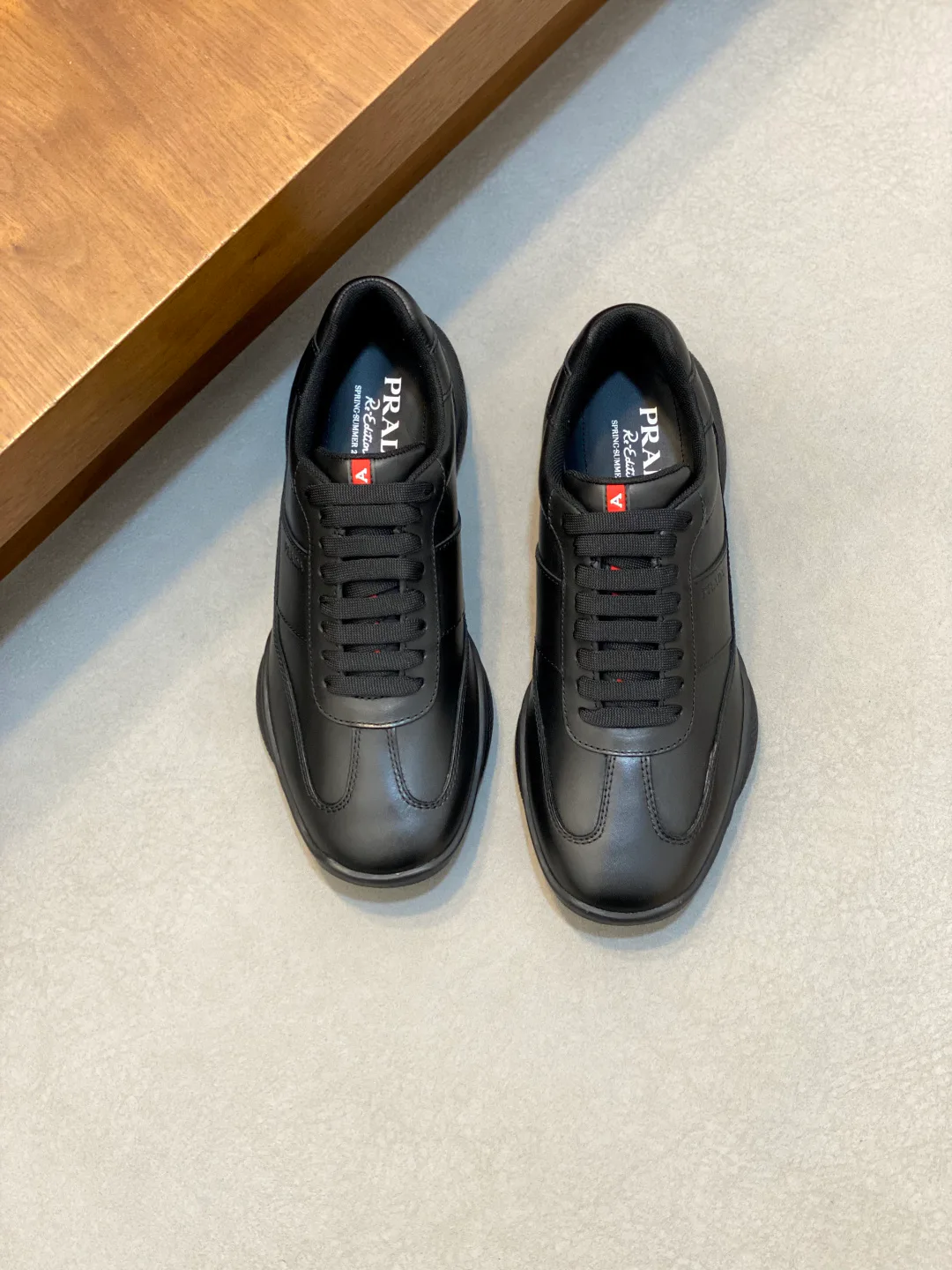 Men's Sneakers PRADA 18055216