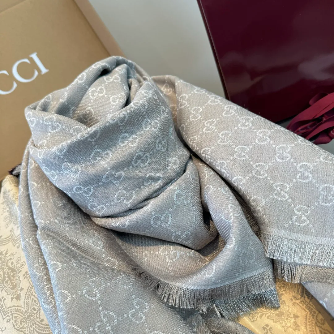 Scarves GUCCI 18275078